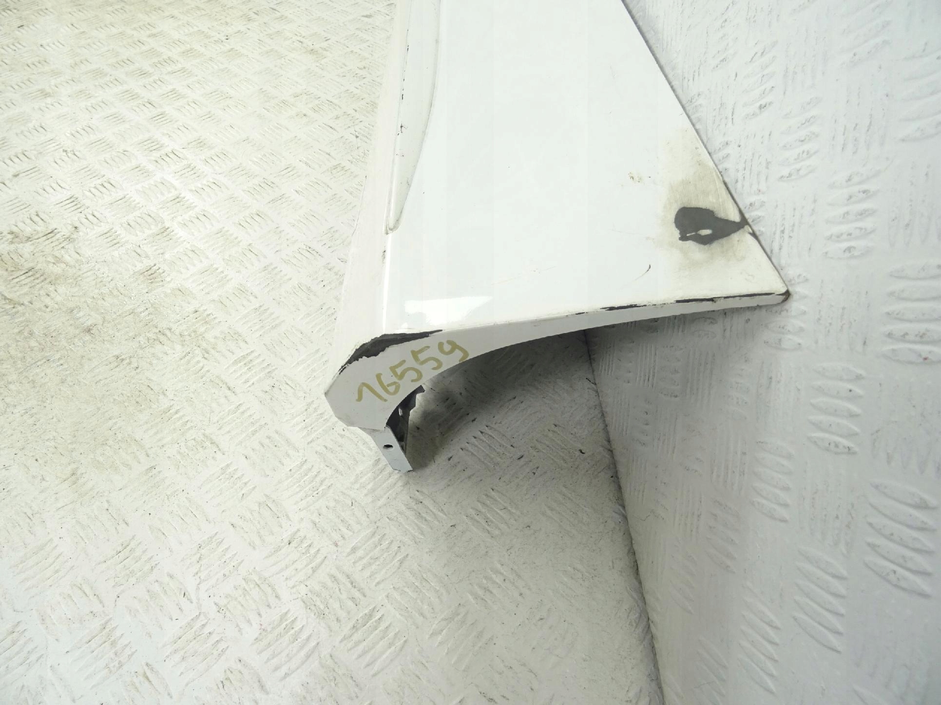 Mercedes C 205 AMG Coupe moulding threshold left