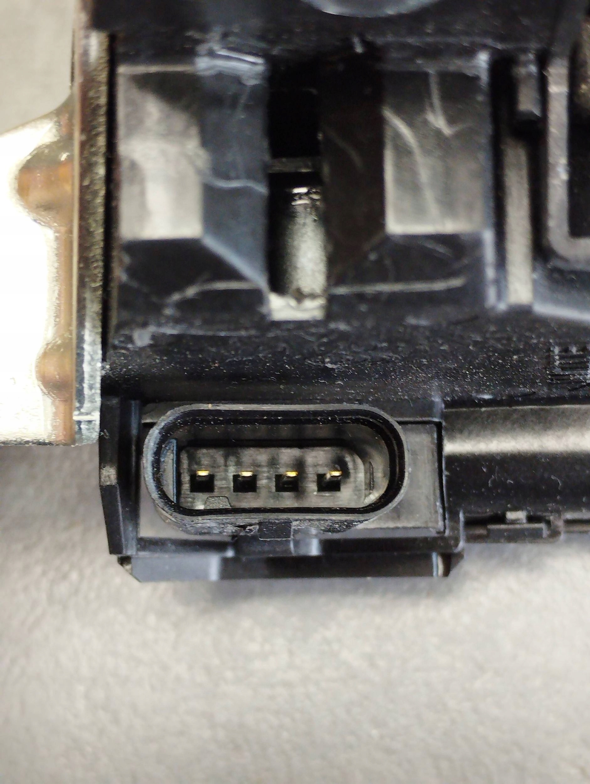 Mercedes-Benz B W246 W242 lock bonnet rear part