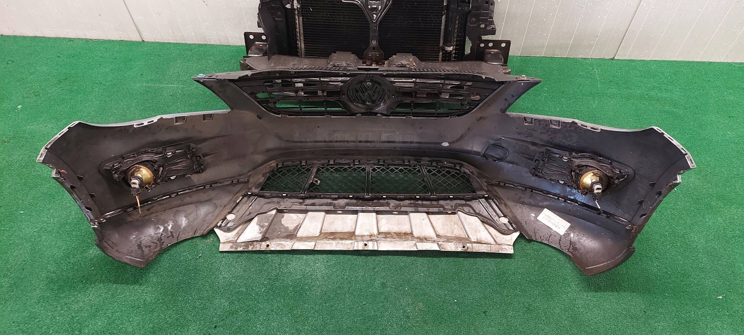 bumper front VW TIGUAN CROSS 5N 07-12 LAK: LR7N