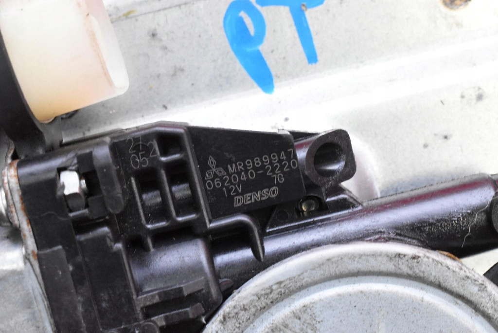 window regulator right rear part MITSUBISHI GRANDIS 03-11