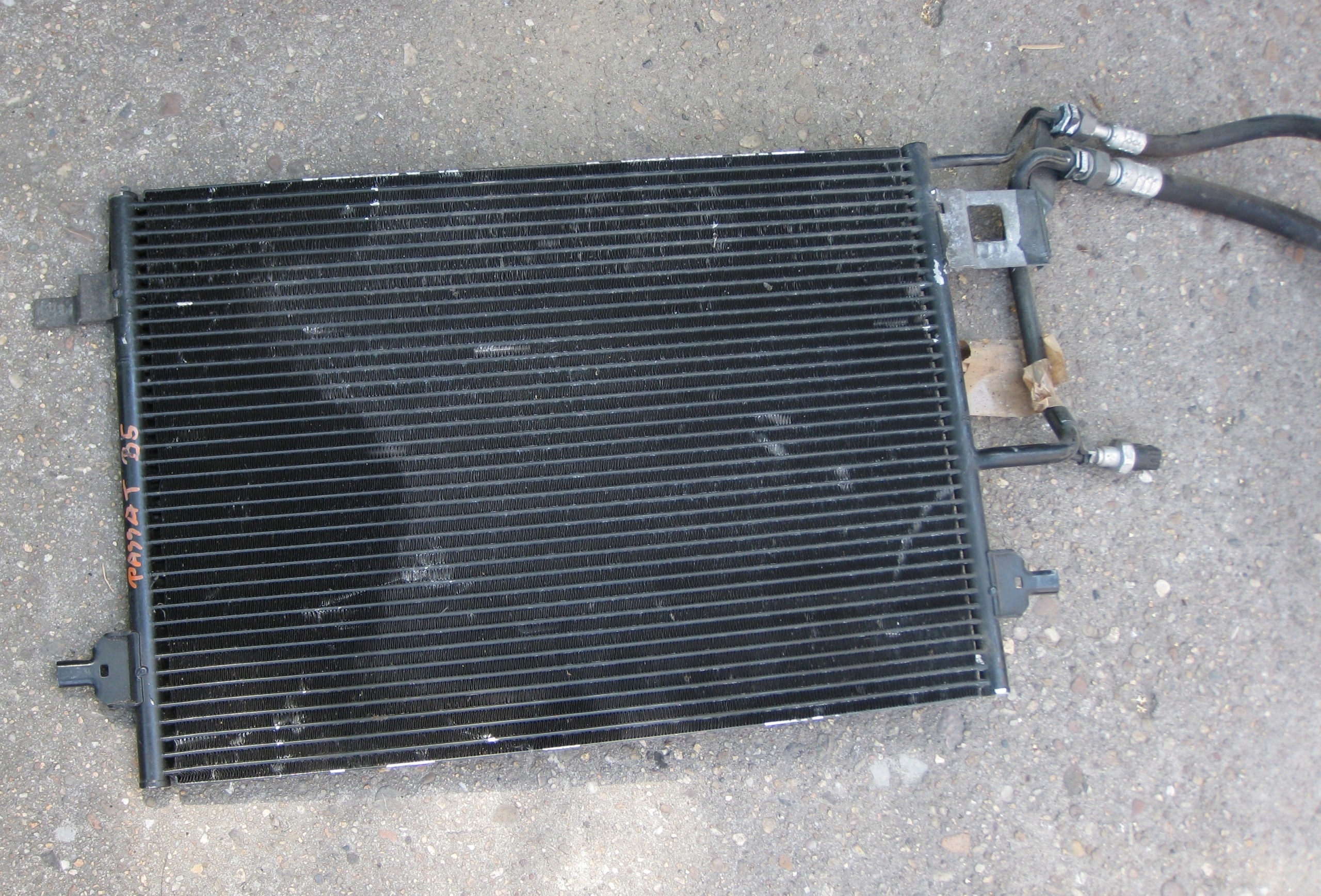 VW AUDI Radiateur climatisation 8D0260401H