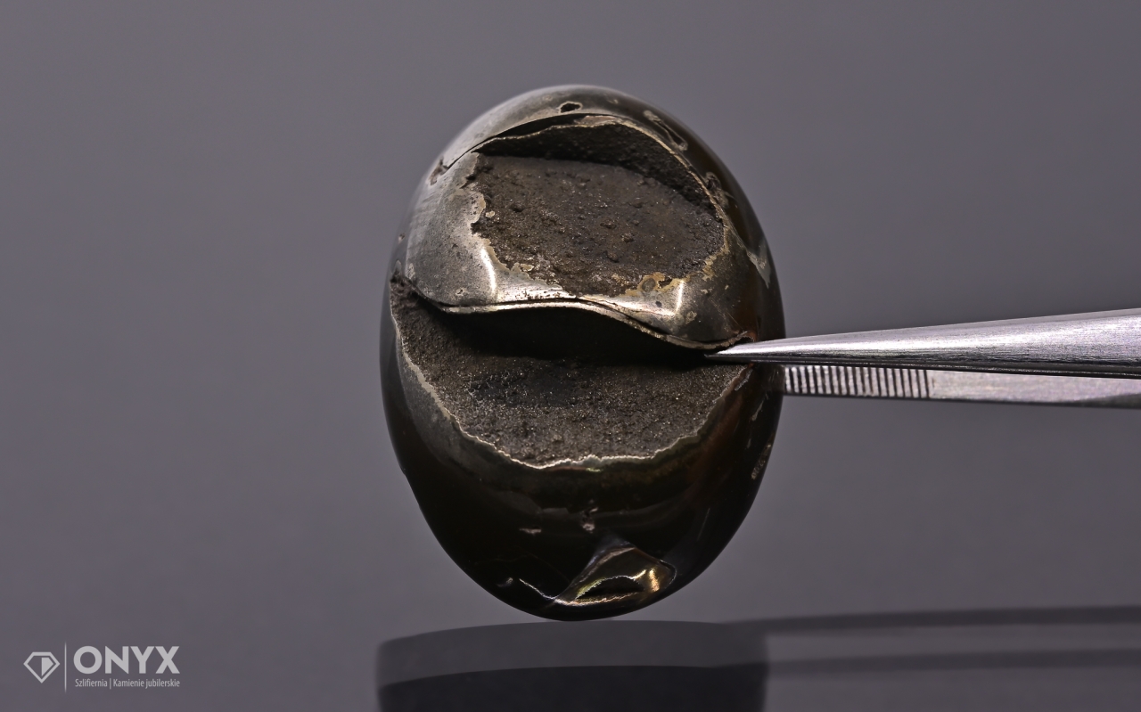 Amonit spiritizovaný ovál 35x26 mm