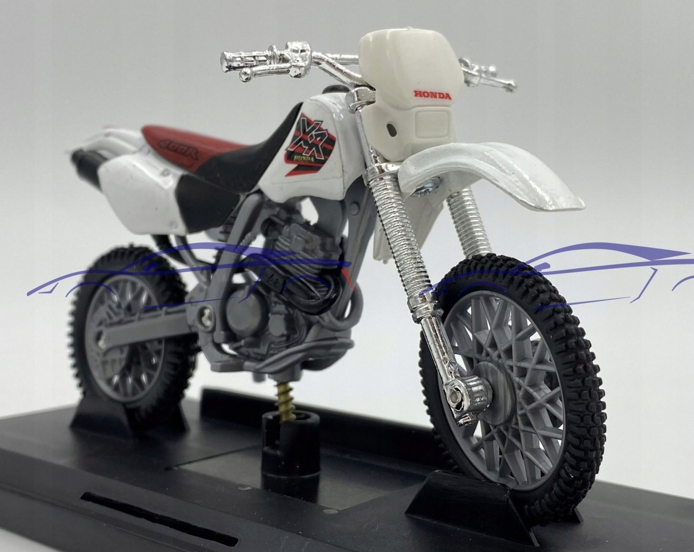 Model motocykla Motormax 76205 na podstawce skala 1:18