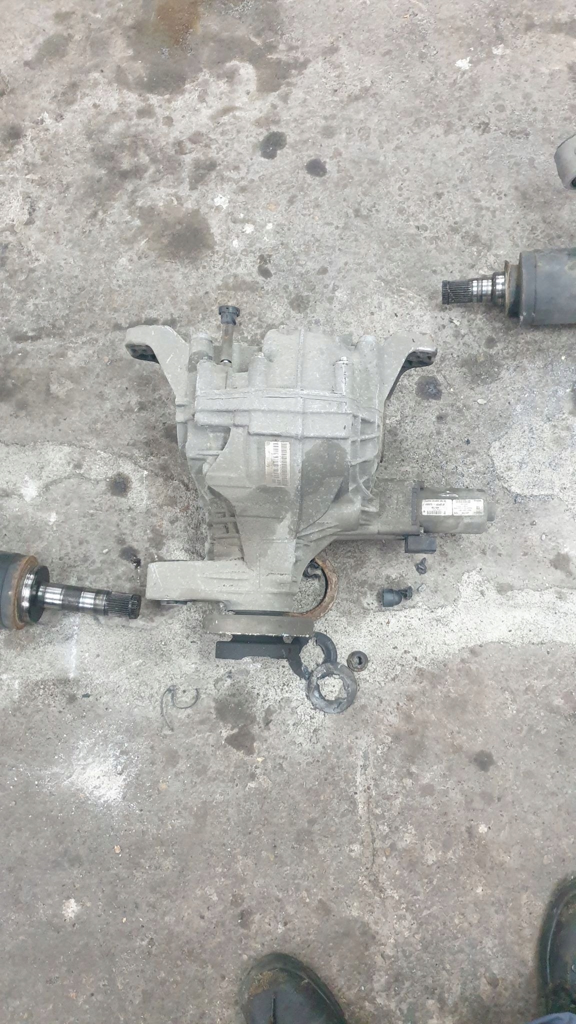 JEEP GRAND CHEROKEE WK2 MOST DYFER DYFERENCJAŁ BLOKADA TYŁ TYLNY