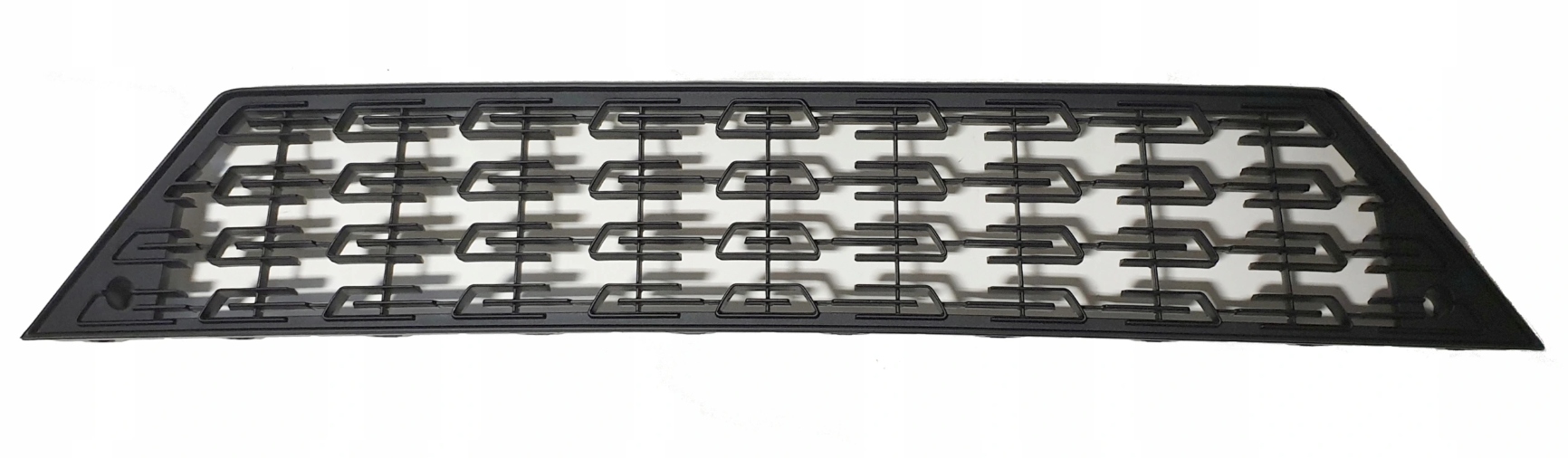 KRATKA ATRAPA SRODKOWA ZDERZAKA SEAT LEON