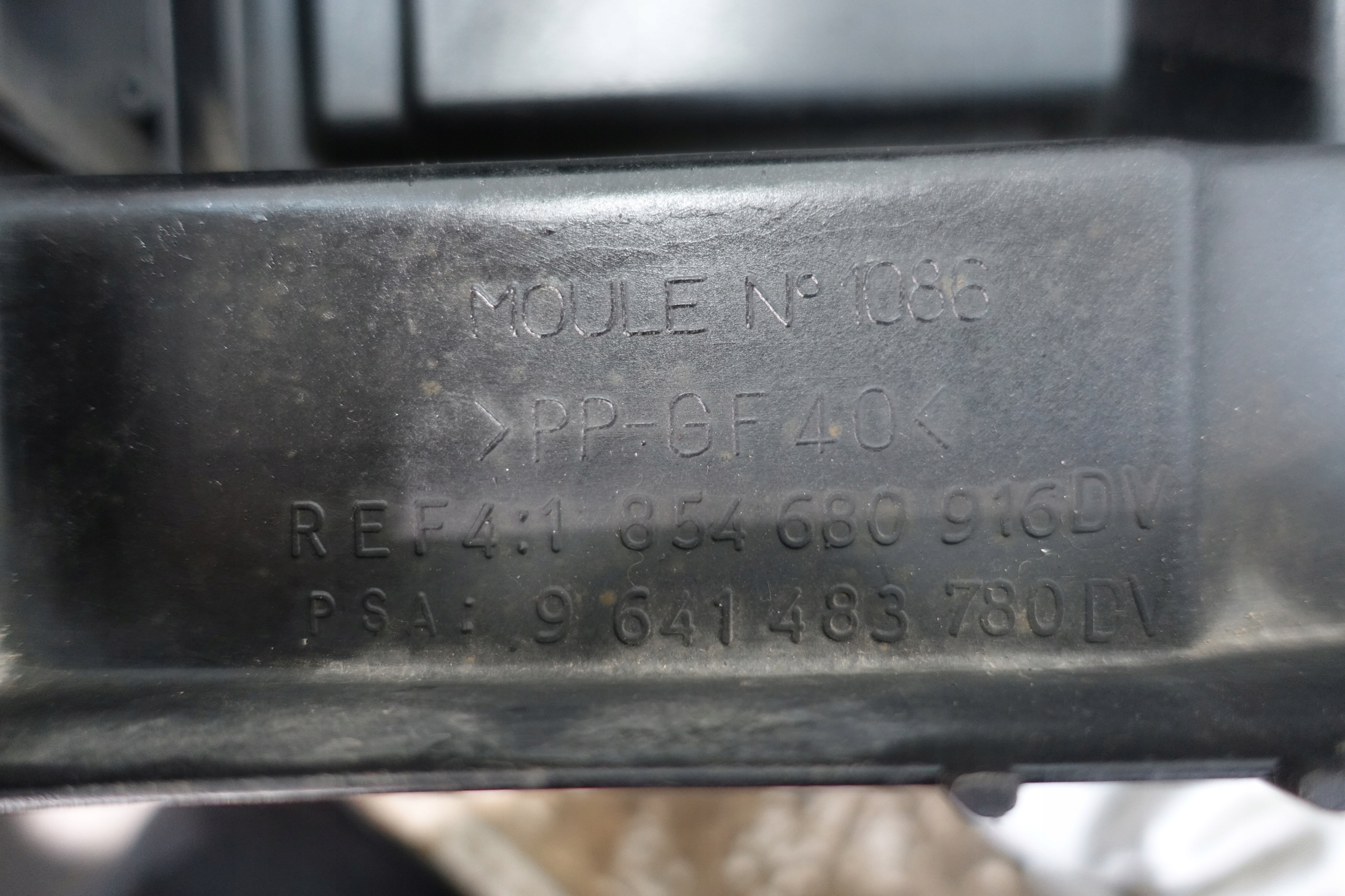 CITROEN C4 2004- ZMOCNIENIE iron support panel for radiators 9645751980