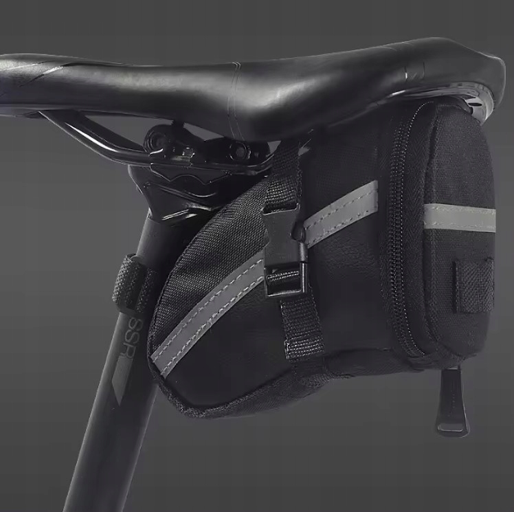 TORBA NA ROWER BAGAŻNIK SAKWA ROWEROWA KUFER POD SIODEŁKO 1,5L WODOODPORNA Model 6001863