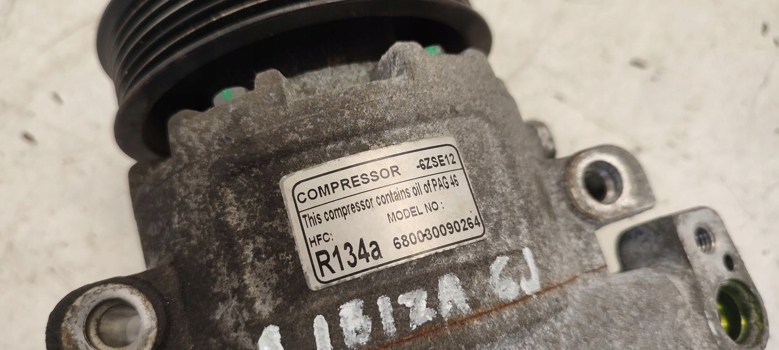 compressor of the air conditioning compressor; Seat Ibiza 6J 1,6 16V