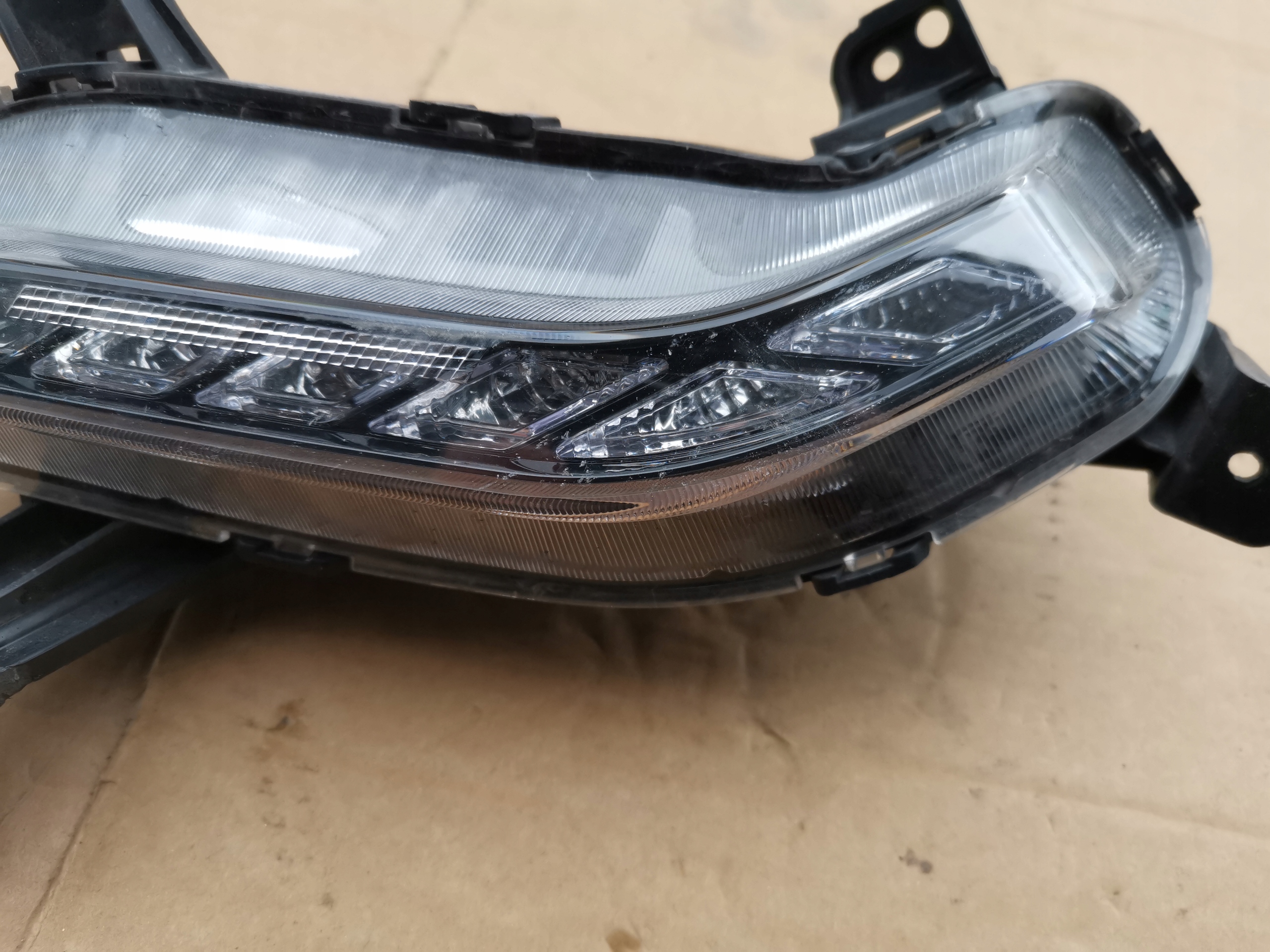 HYUNDAI I30 III FASTBACK Nebelscheinwerfer LED DRL rechts