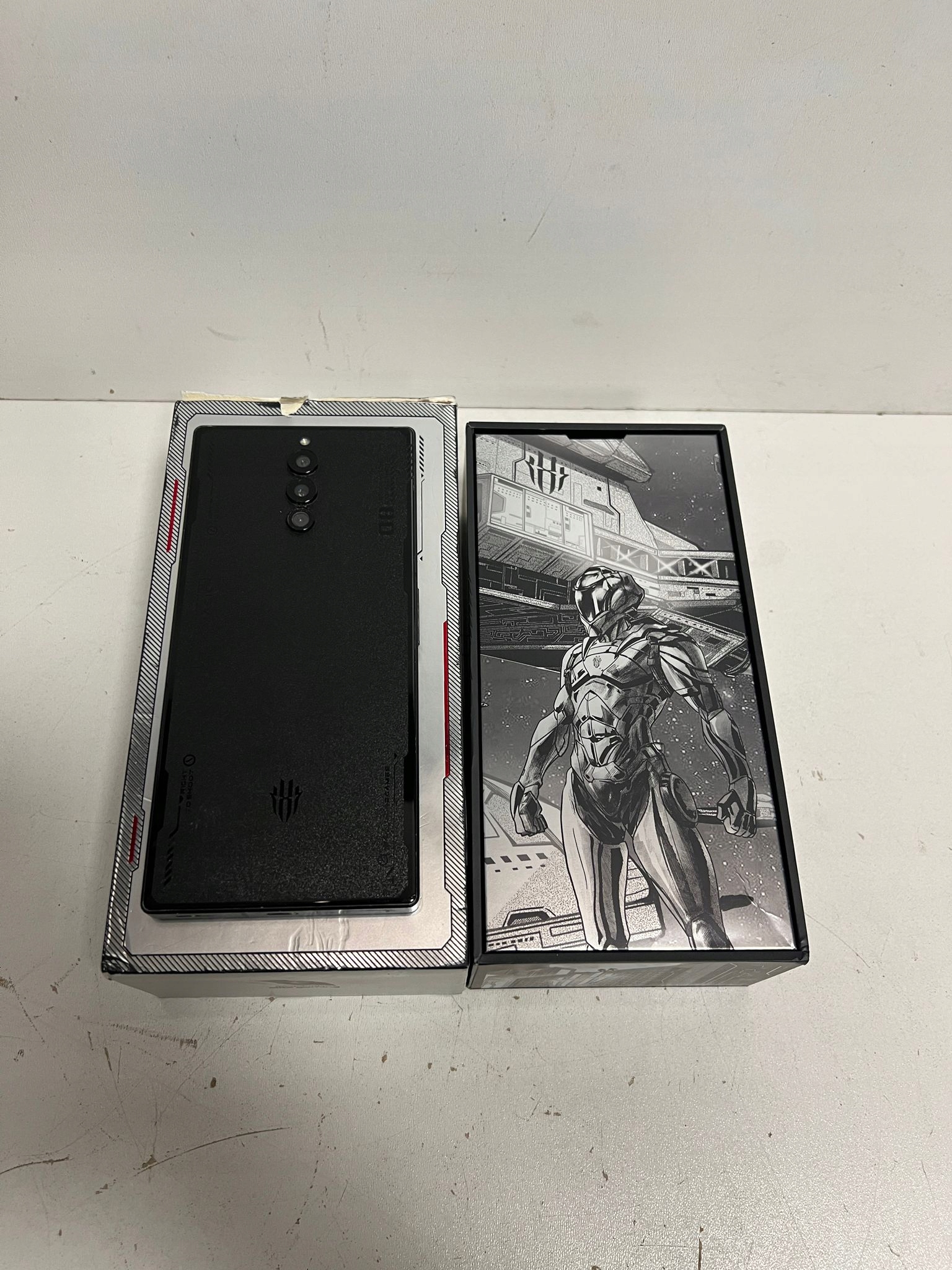 Nubia Redmagic 8 Pro 5G 12/256GB Matte 120Hz