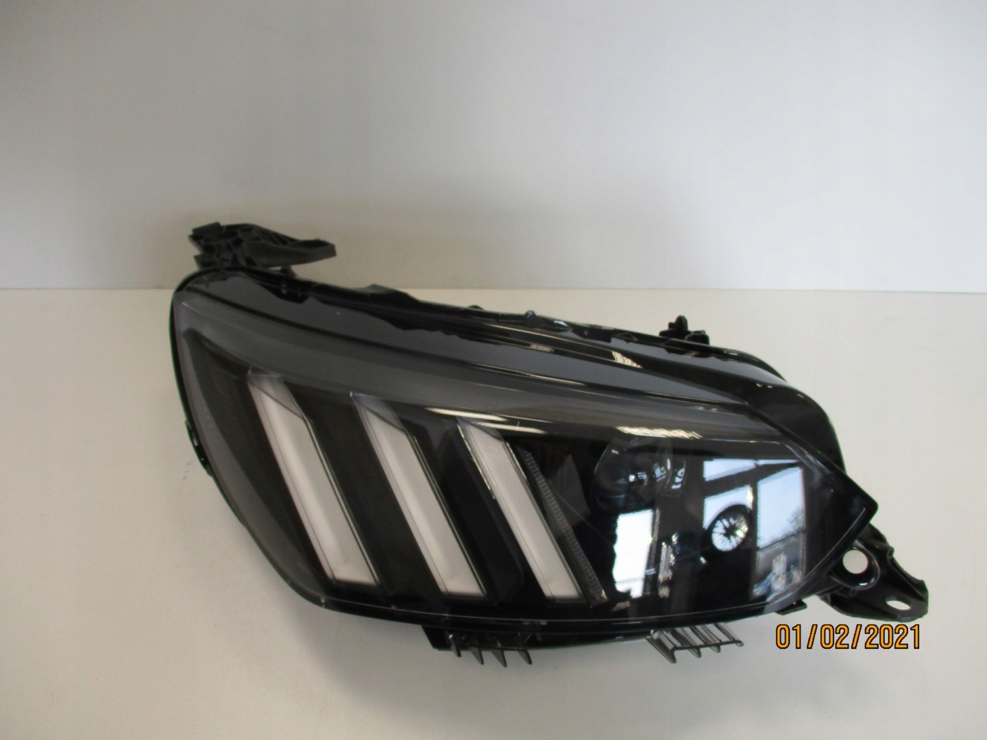 light FULL LED PEUGEOT 208 9823193480 right