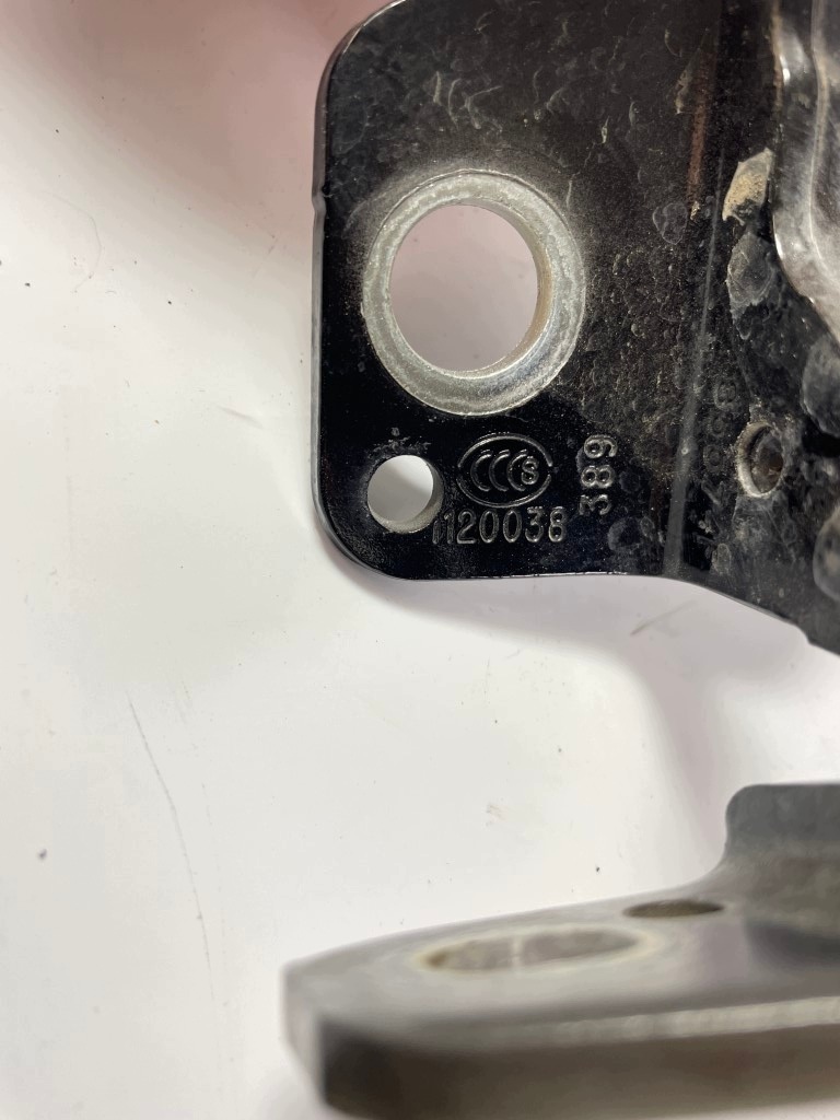Ram 1500 V hinges door left front komplet 2019+