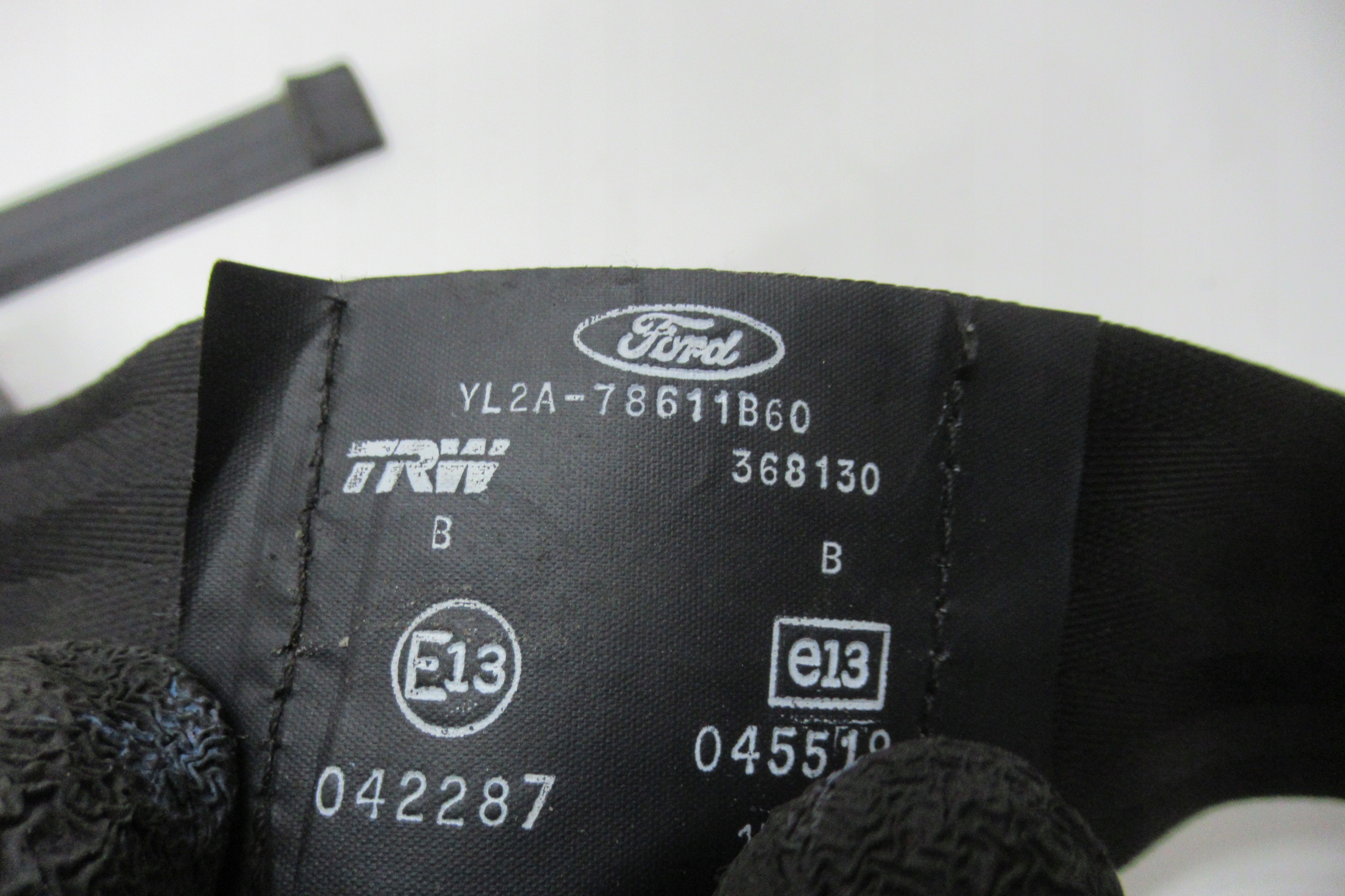 FORD EXPLORER 99R Gurten Sicherheits mitte
