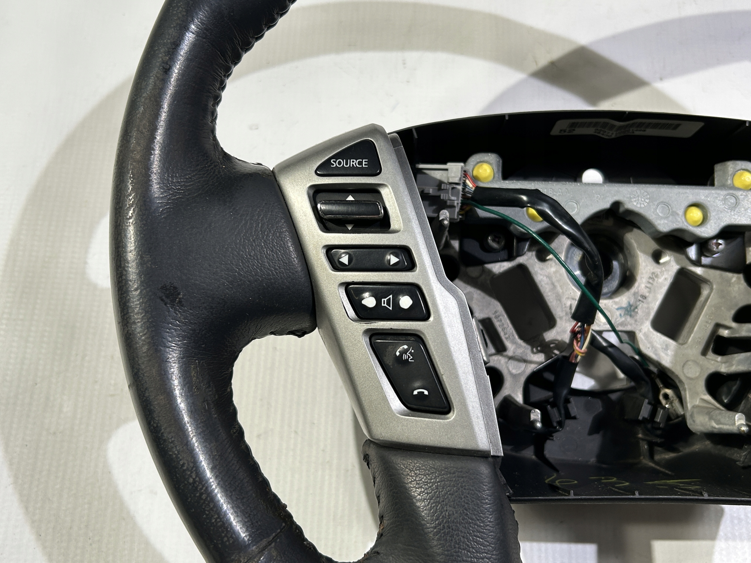 lenkrad skorzana Leder Nissan Titan 2016r