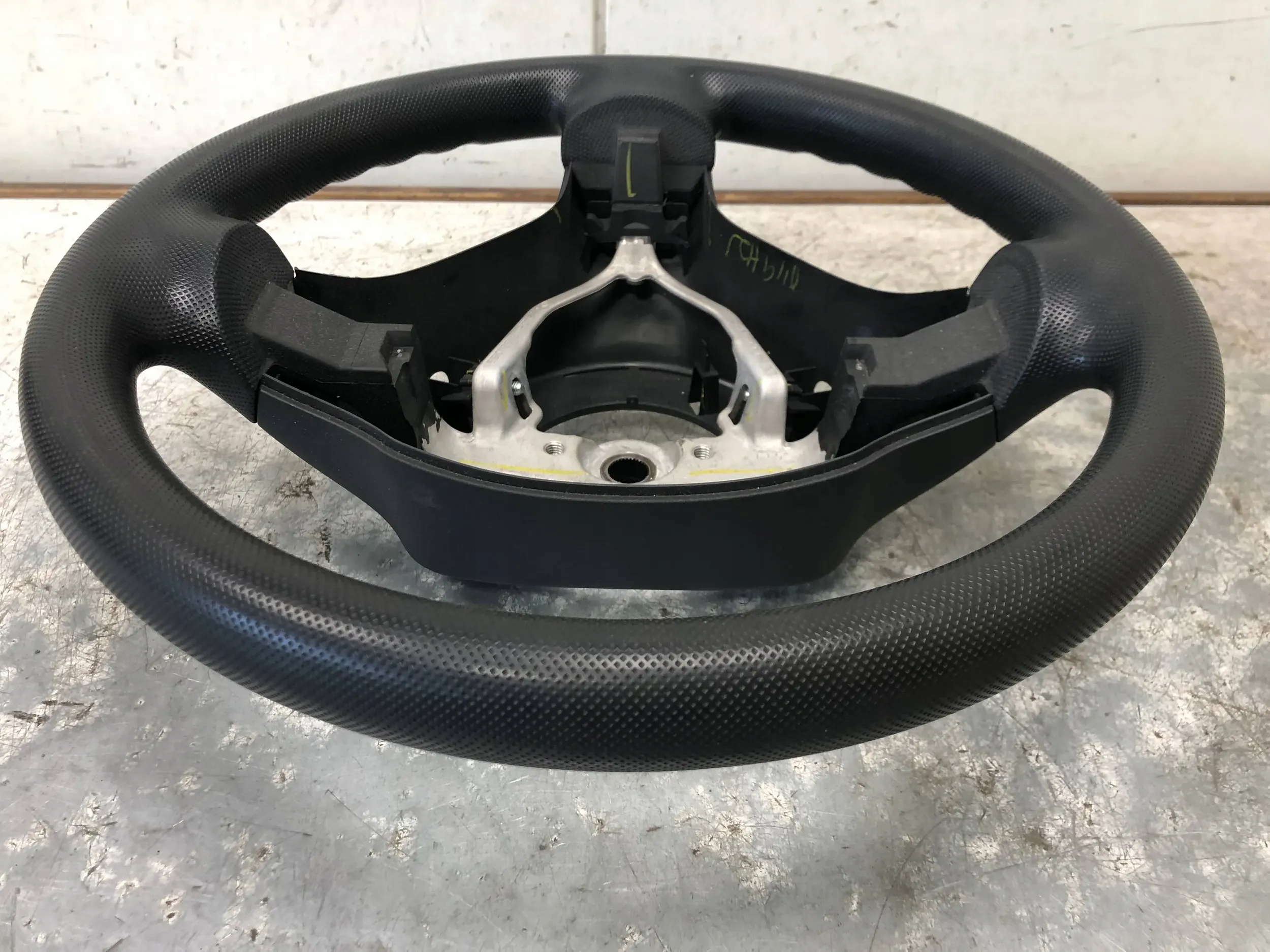 lenkrad leder PEUGEOT 107