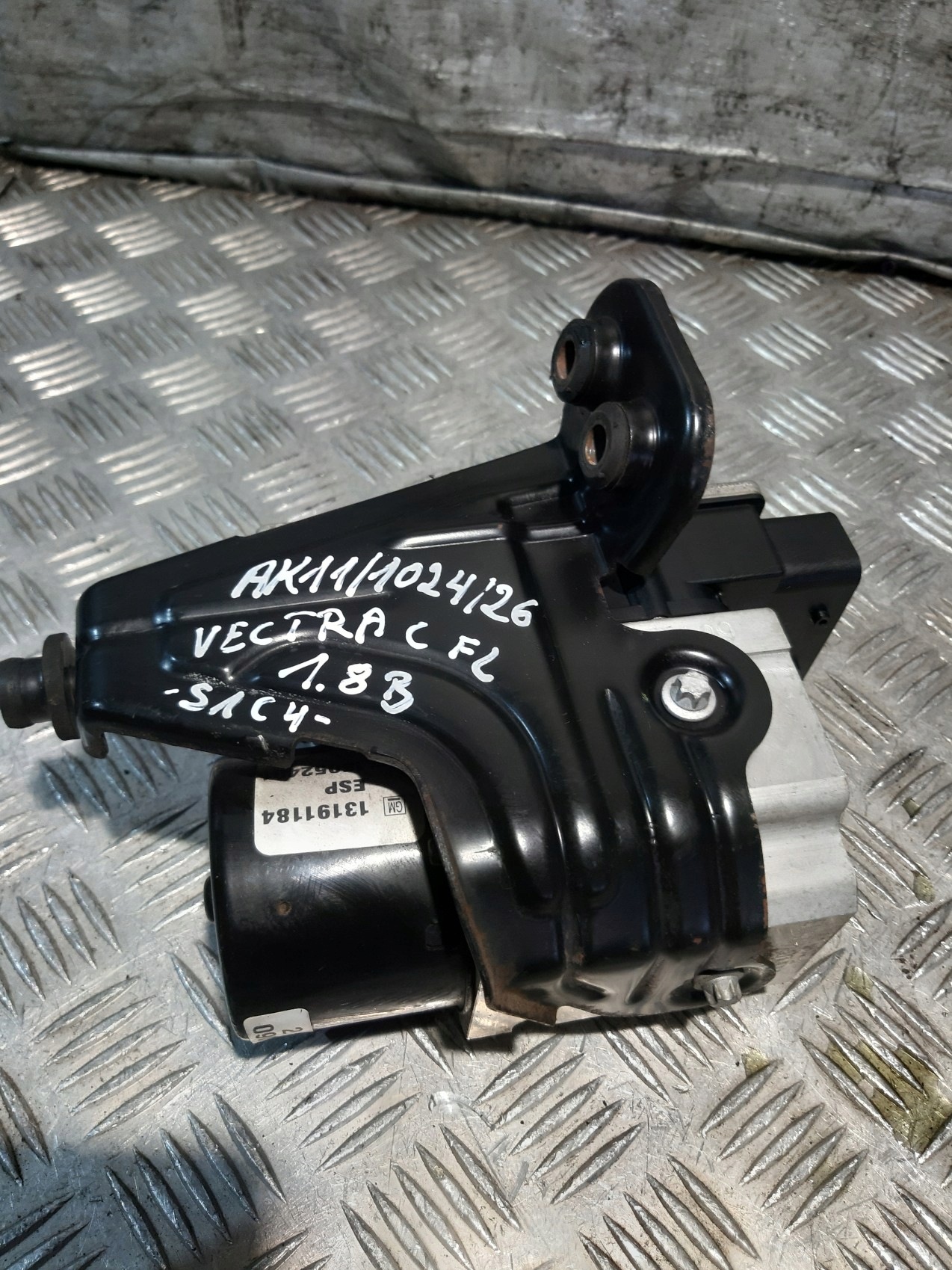 OPEL VECTRA C LIFT 1.8B Pompa ABS 13191184