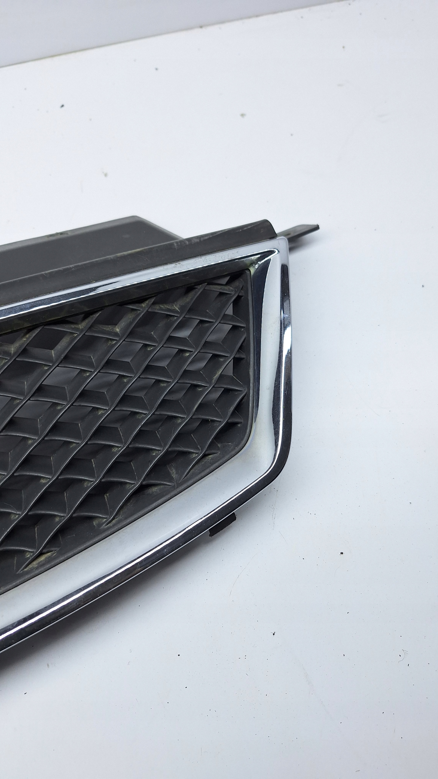 GRILL FORD C-MAX I 3M51-R8138 Typ samochodu Samochody osobowe