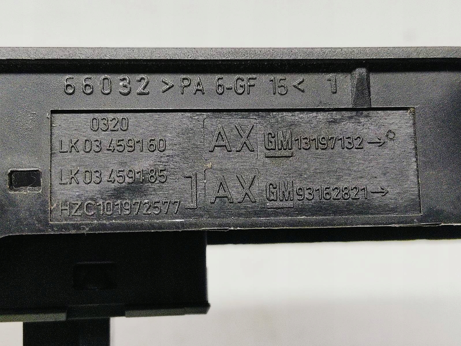 switch windows right front Opel Astra H 1.9 13197132