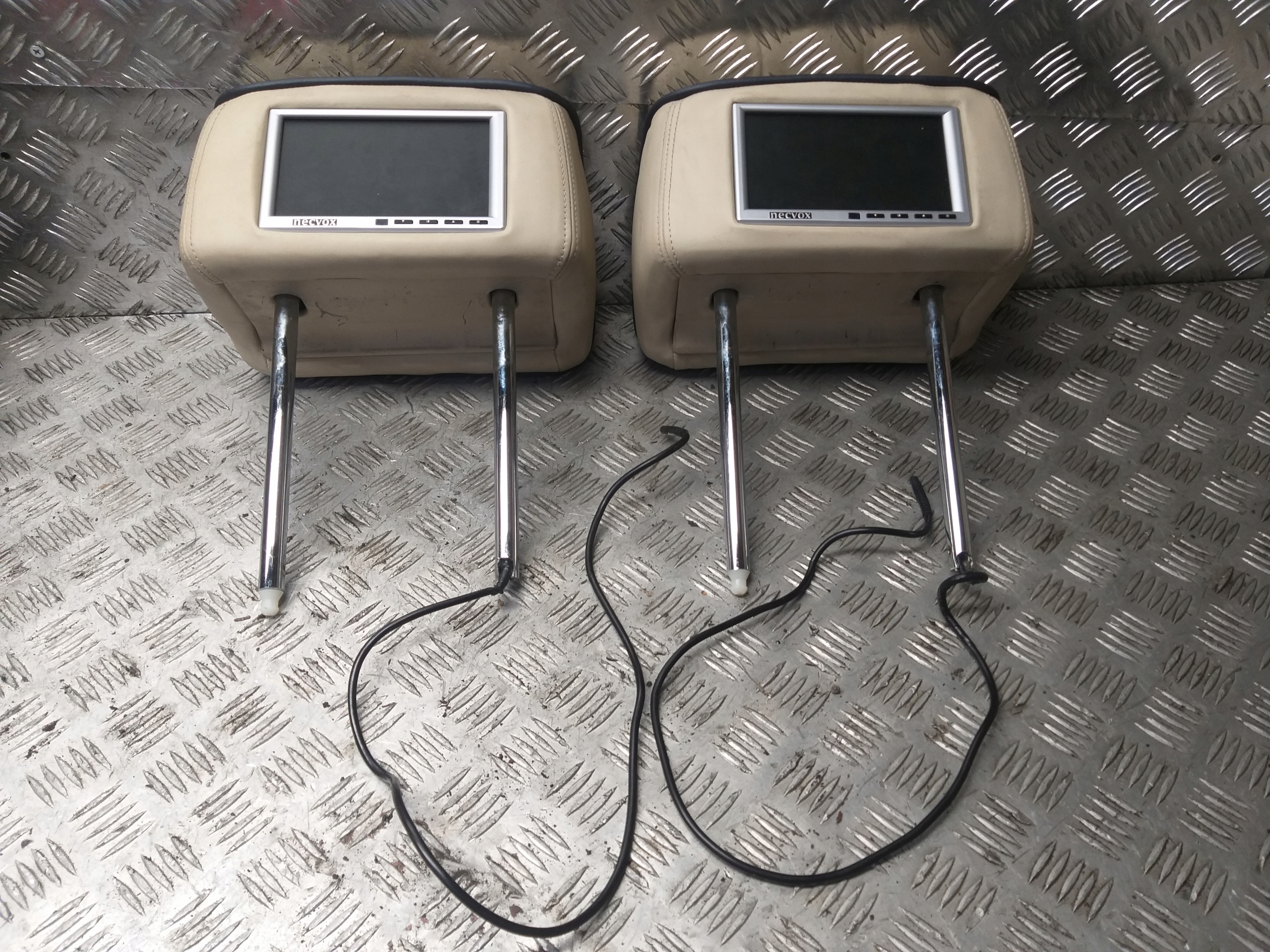 Подголовник правый левый монитор NECVOX RANGE L322