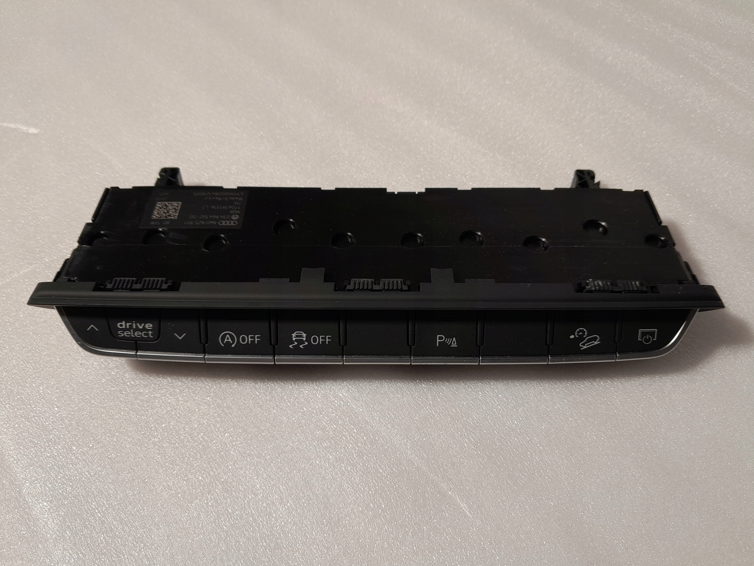 AUDI Q5 II 80A PANEL controls 8W0925301BD