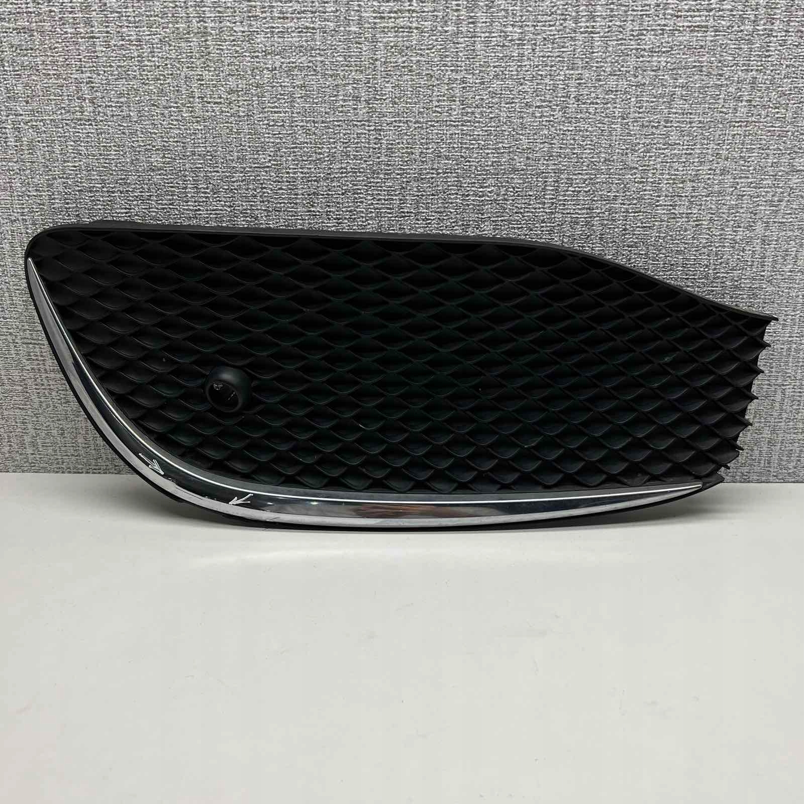MERCEDES E-class W213 16-20 grid moulding CHROM left front A2138851122