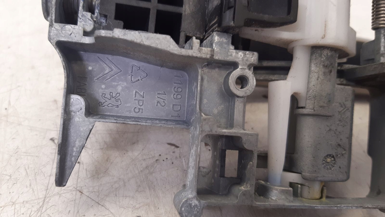 handle front front right Citroen Berlingo III KDDC