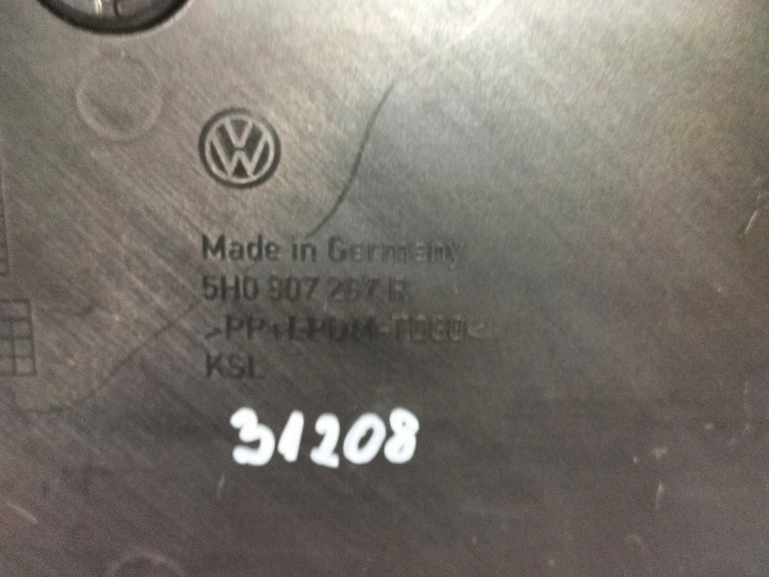 pad below tablice registration front VW GOLF VIII 8 LIFT 23