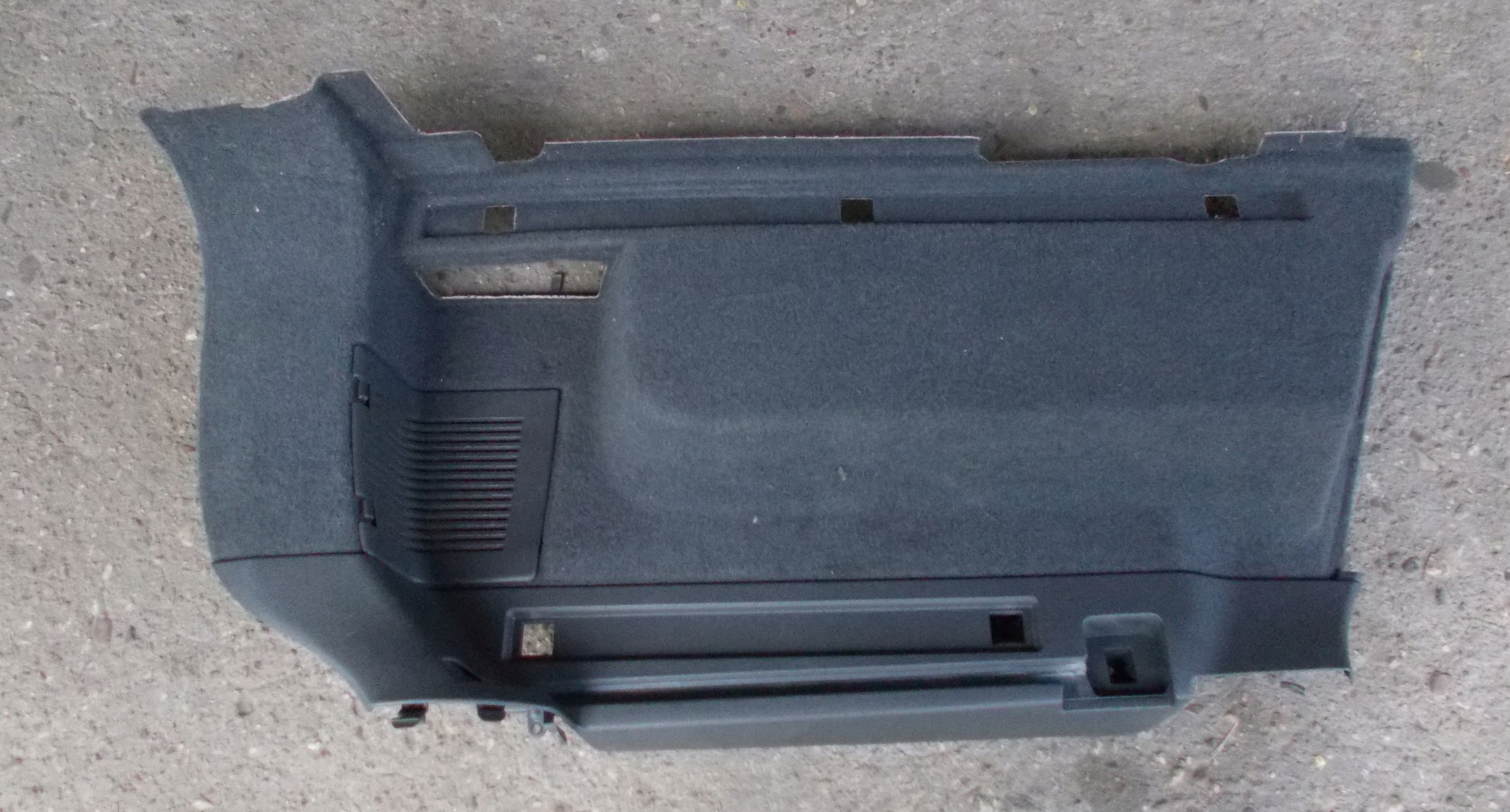 OPEL ASTRA H 1.6 09R boot upholstery right rear part 13150415