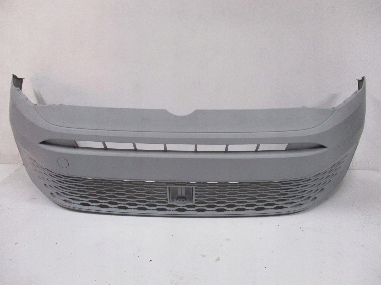 nárazník předek VW CADDY 2K7 21R pod RADAR