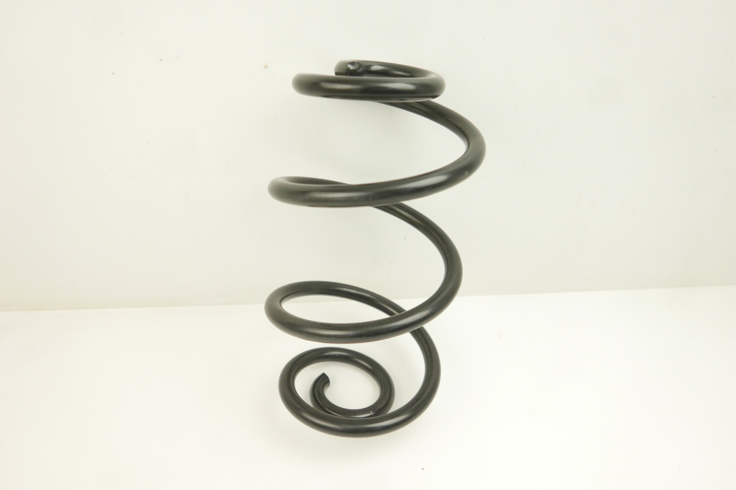 SPREZYNA ZAWIESZENIA TYL Audi A6 C5 4B2 Part number 4204225