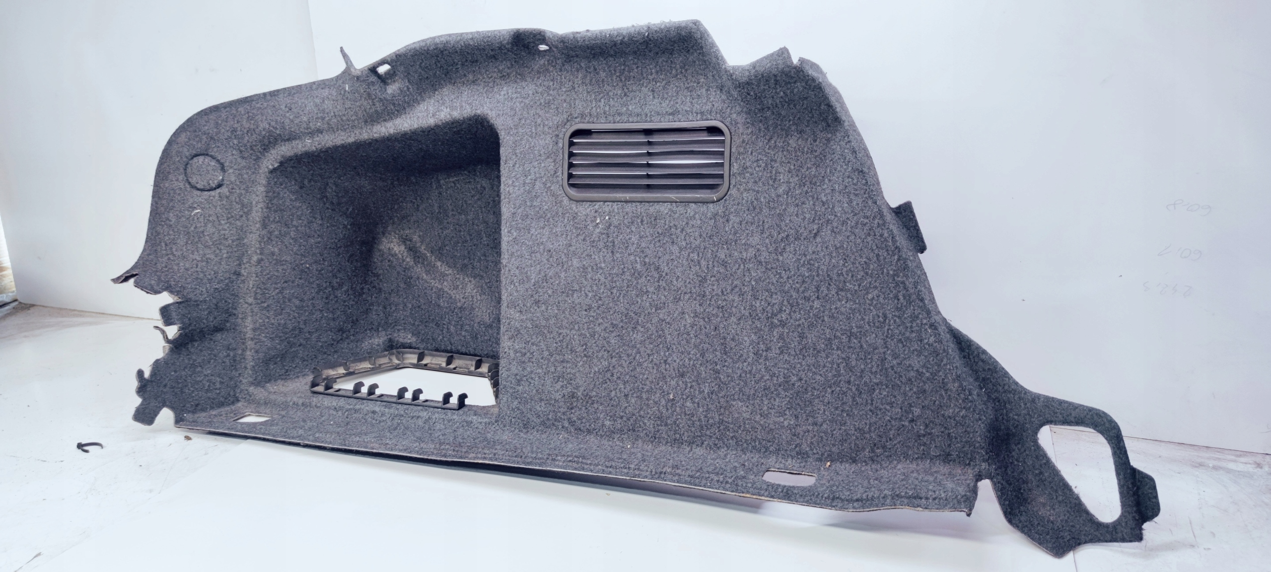 boot upholstery AUDI A4 B6 8E0863887A