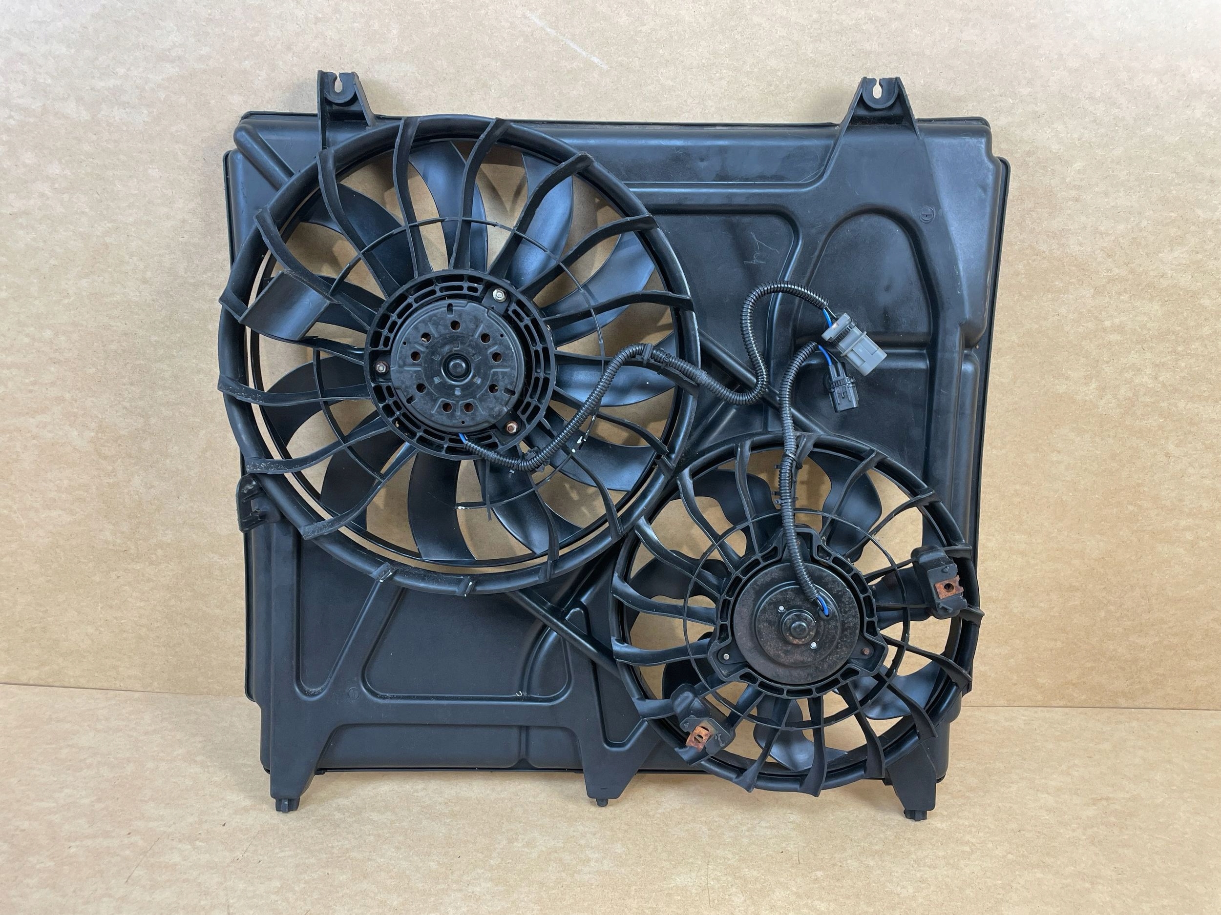 ventilátor vrtule chladiče KIA SORENTO a 3.5 V6 190KM 2002-2009
