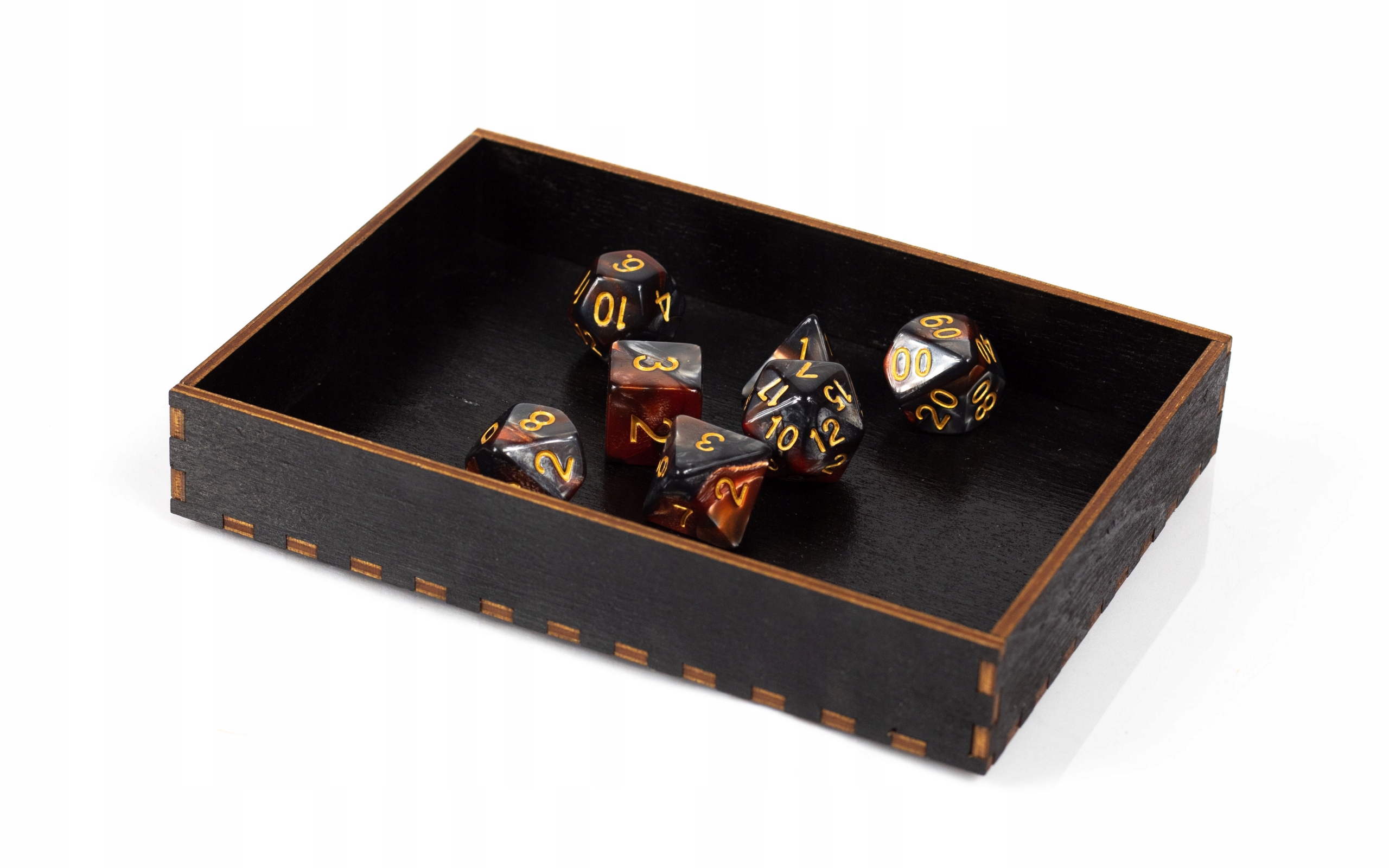 DICE TRAY DREWNIANA TACKA NA KOŚCI WIECZNY MROK Producent Zrodzone w ogniu