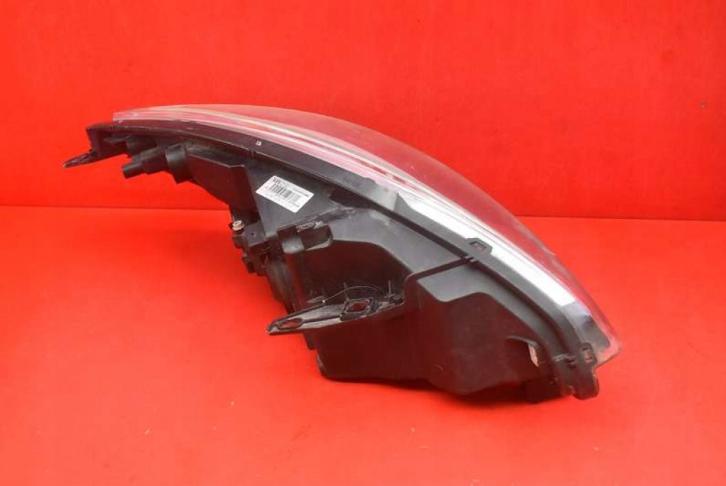 REFLEKTOR left light front lens EU 260601946R RENAULT MEGANE SCENIC III