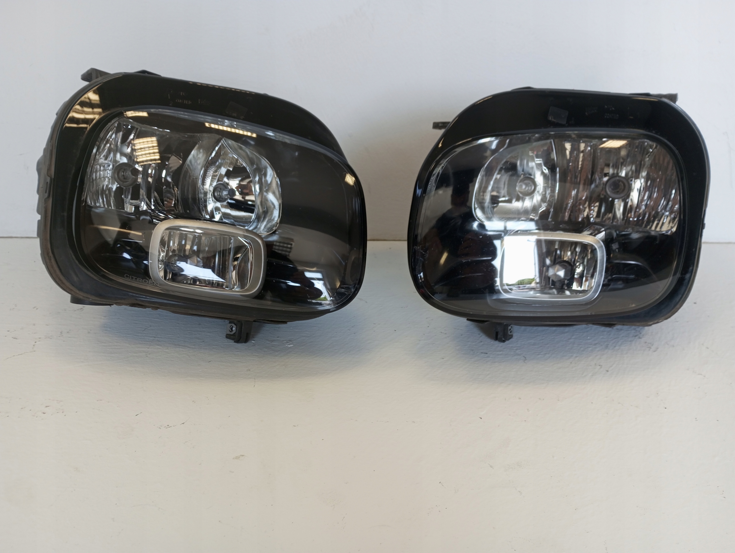 light CITROEN C3 AIRCROSS right left 13468646 13468647