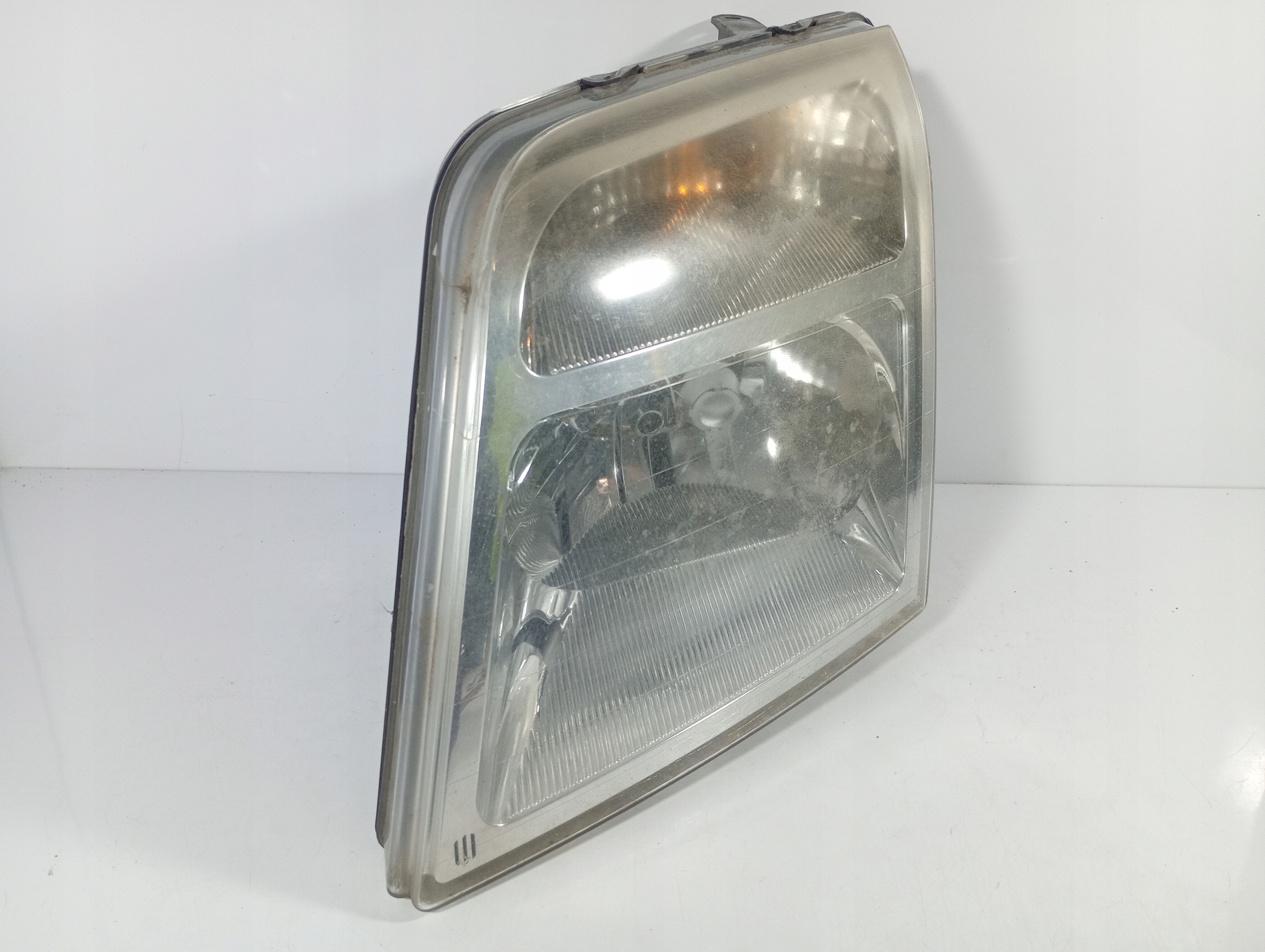 Ford Transit Connect 02-13 REFLEKTOR light left front front 2T1413008AB