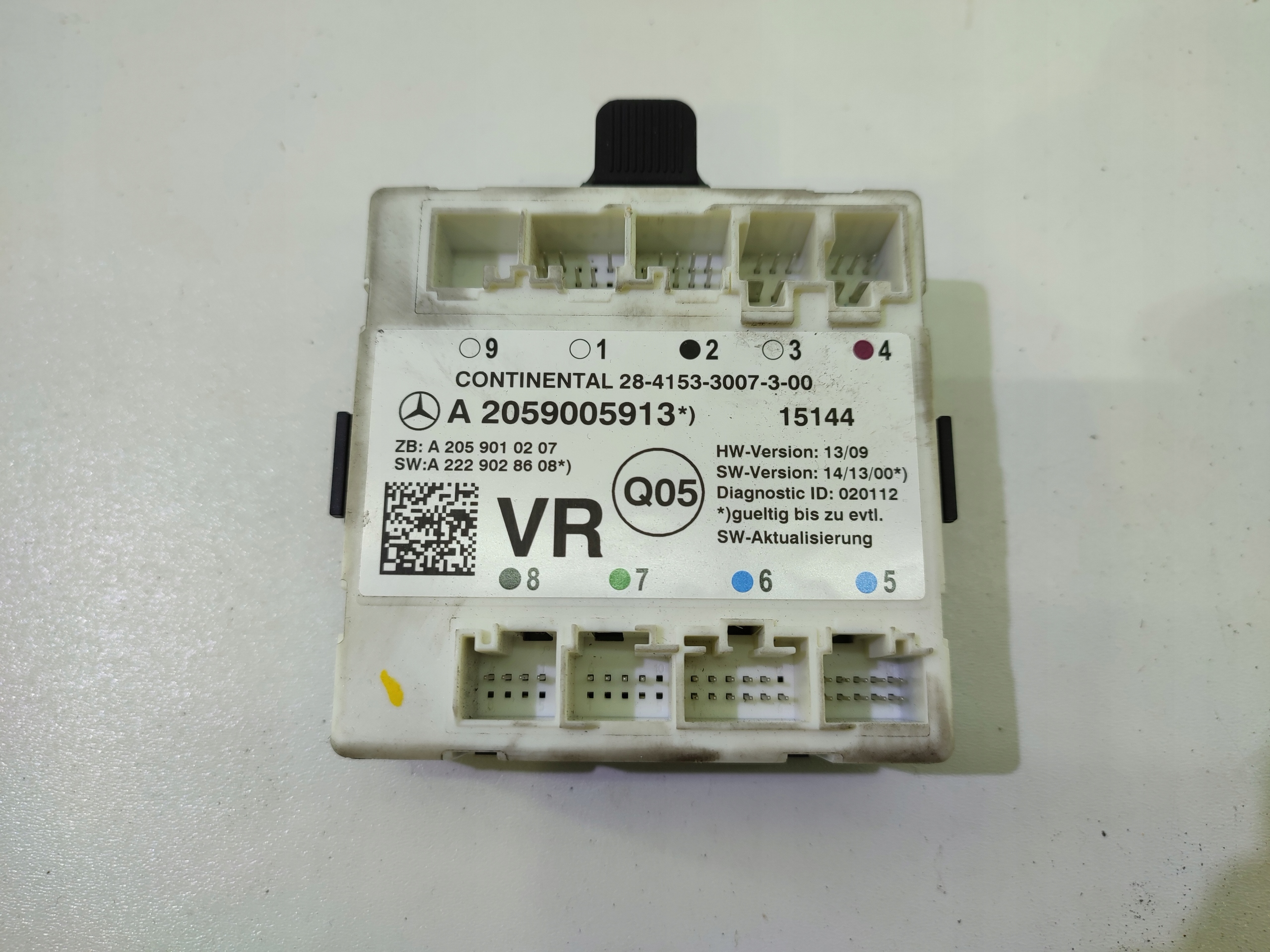 MERCEDES W205 модуль двери A2059005913