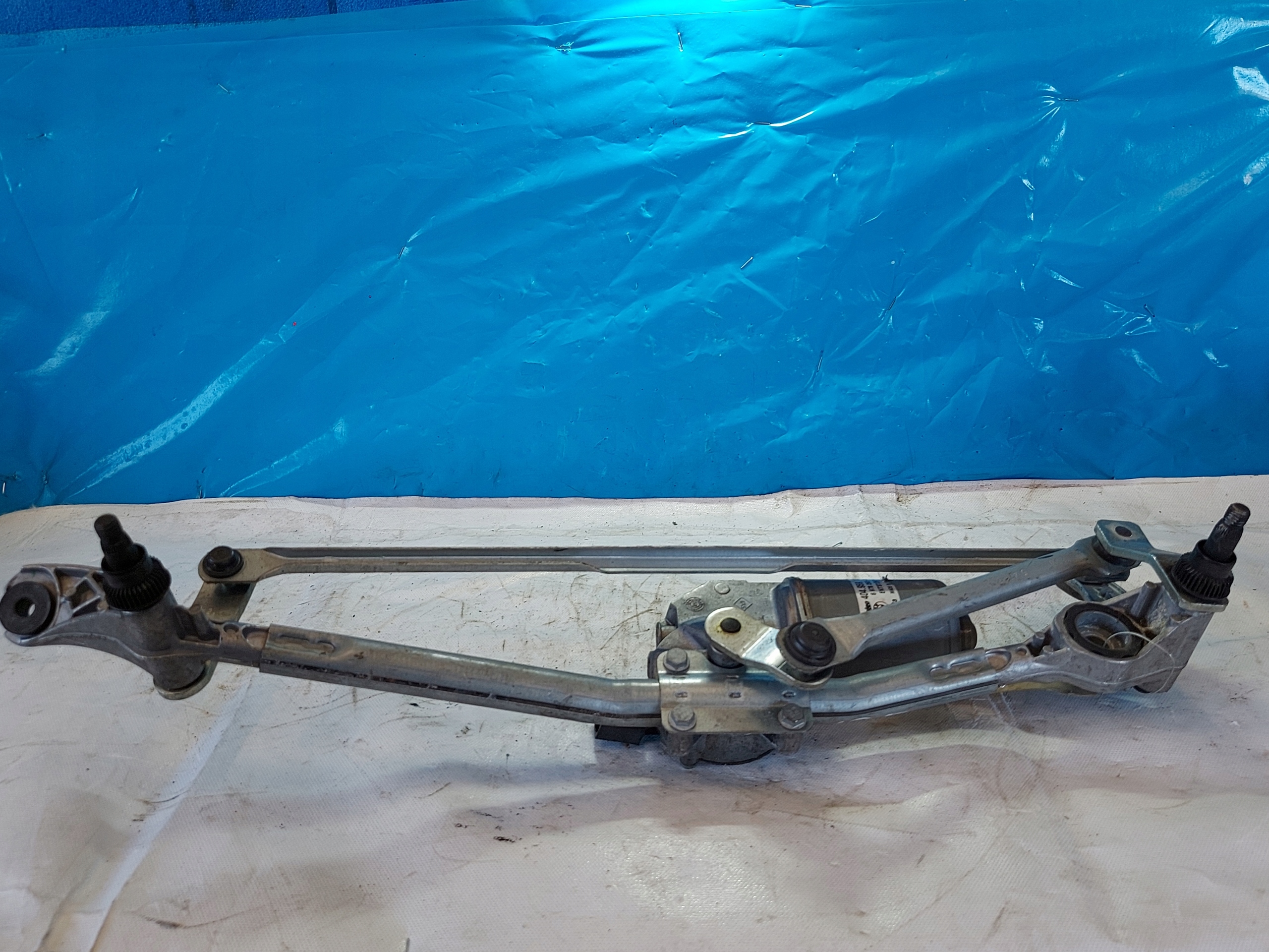 wiper mechanism BMW E91 7161711 front