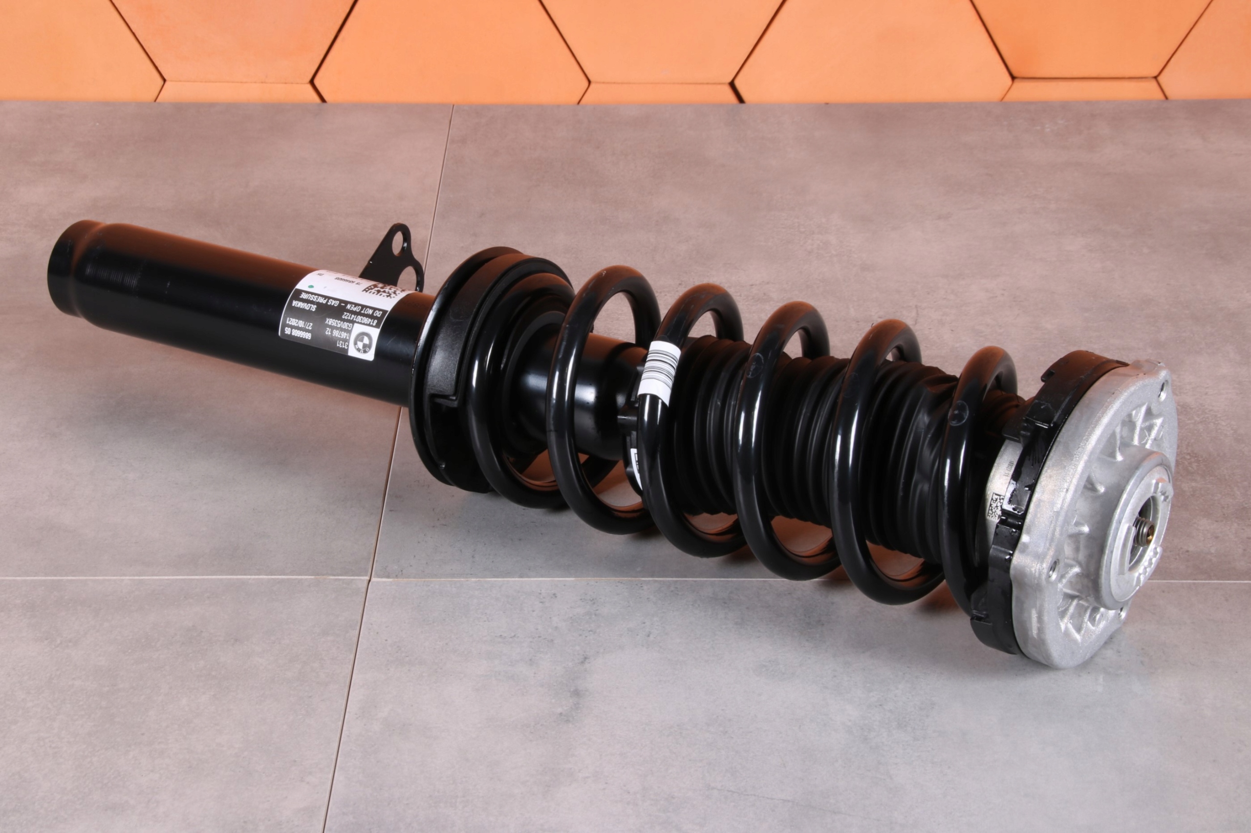 BMW 5 G30 G30 LCI shock absorber right front front XDRIVE 6866608 20 km !!!