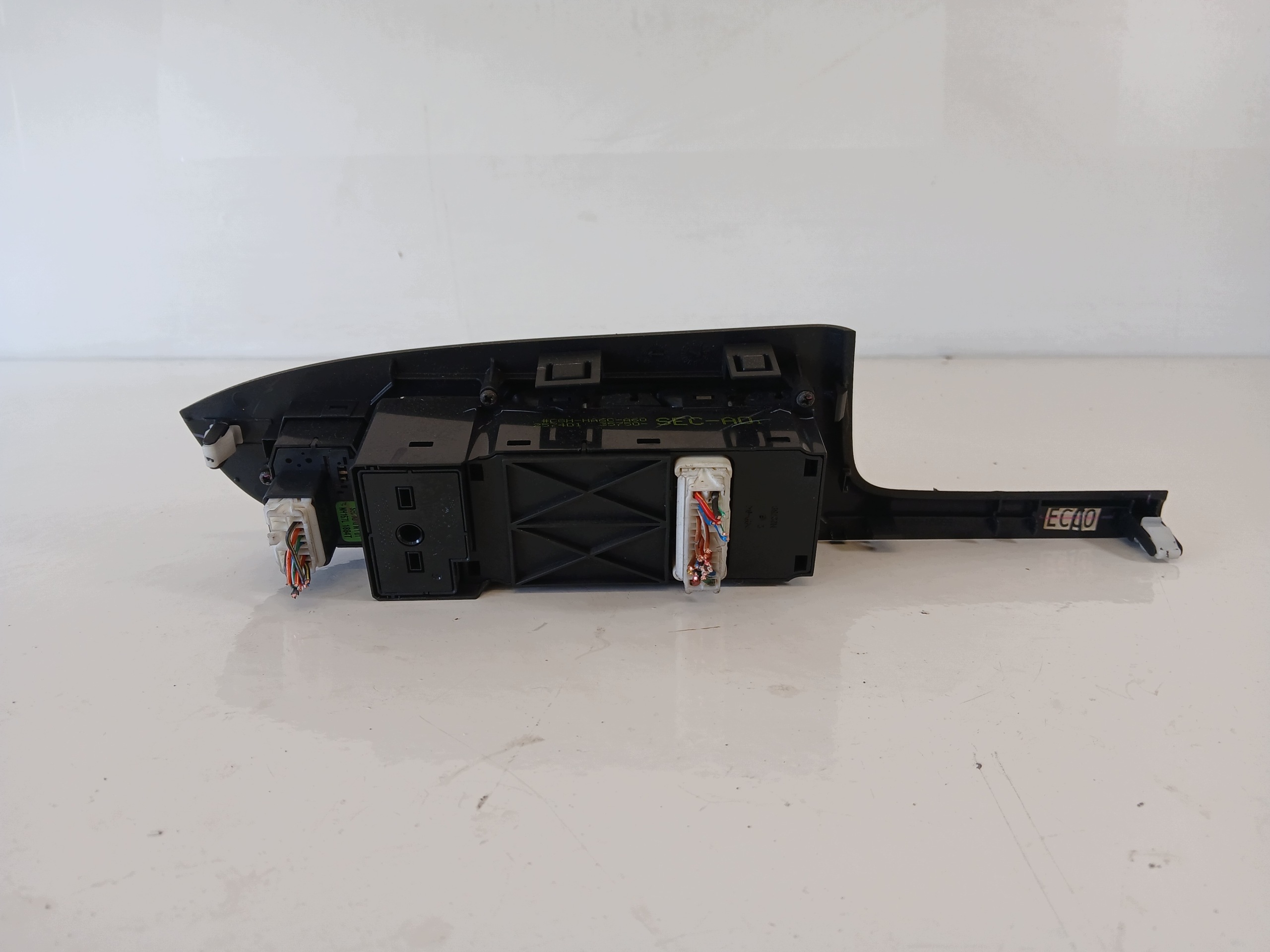 HONDA ACURA TSX PANEL okna levý předek 35750-SEC-A01