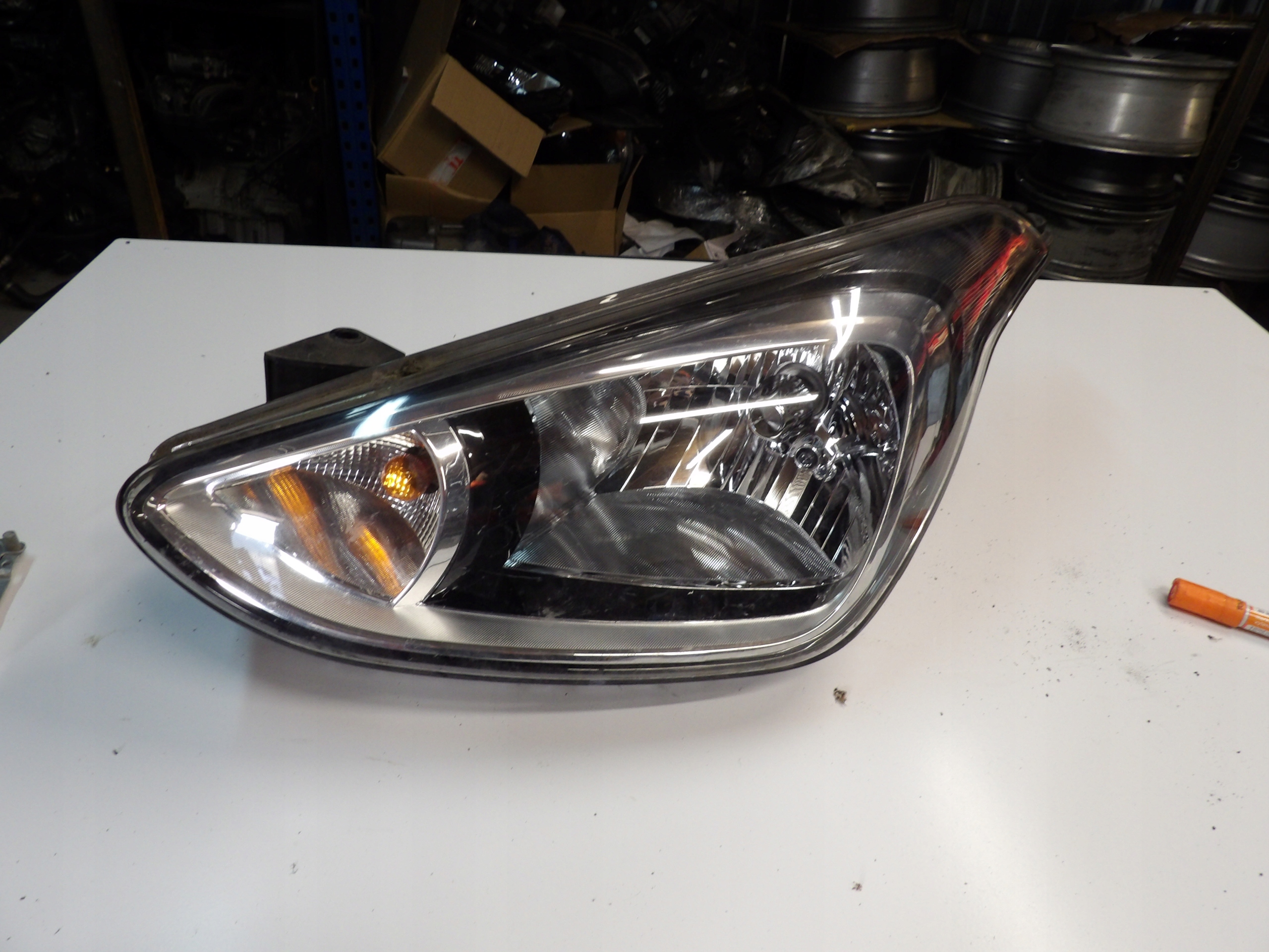 ФАРА ЛЕВА PRZEDNIA2101b9000 HYUNDAI I10 II РЕСТАЙЛИНГ