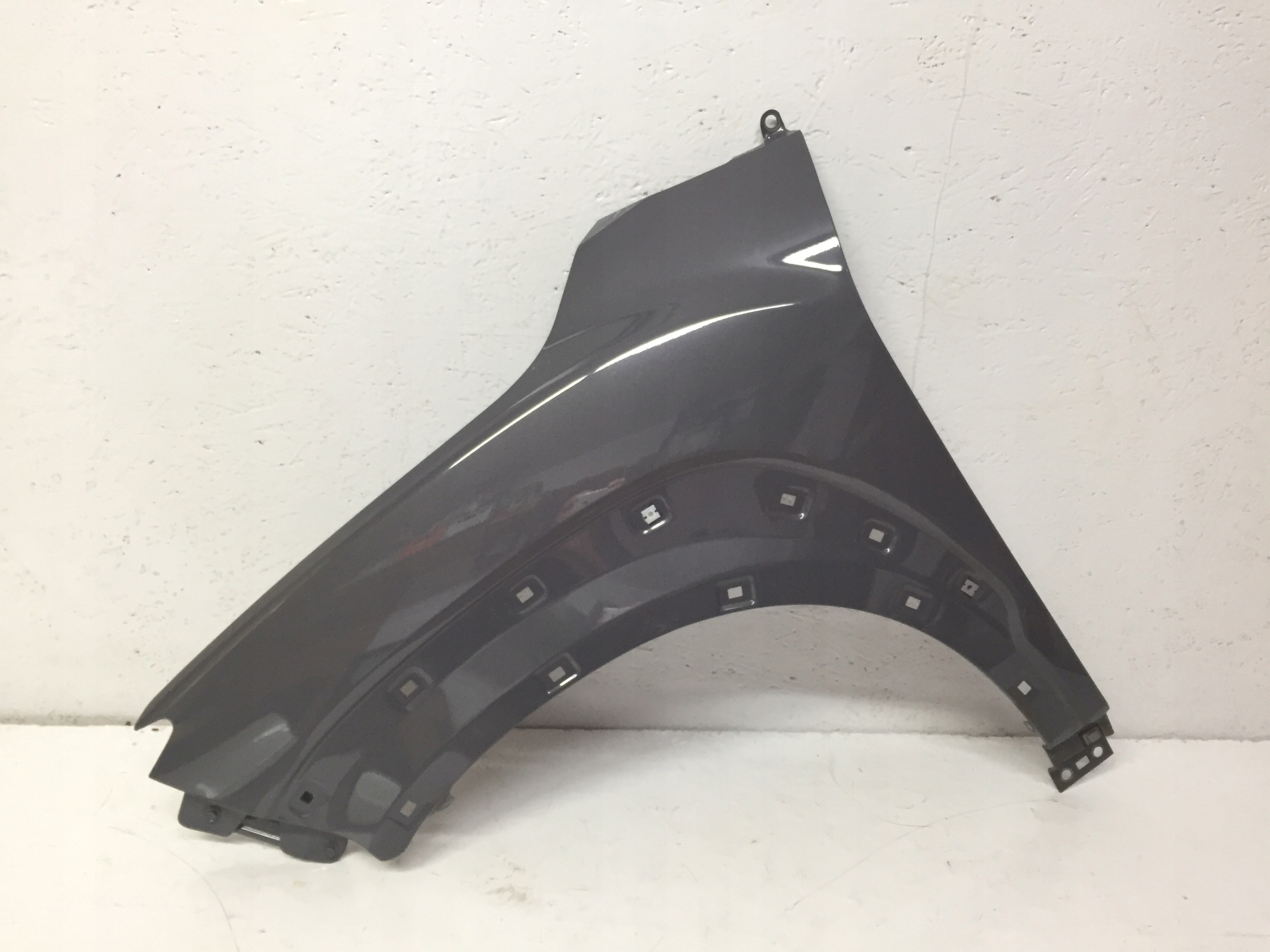 BŁOTNIK LEWY PRZÓD HYUNDAI KONA KOLOR R3G