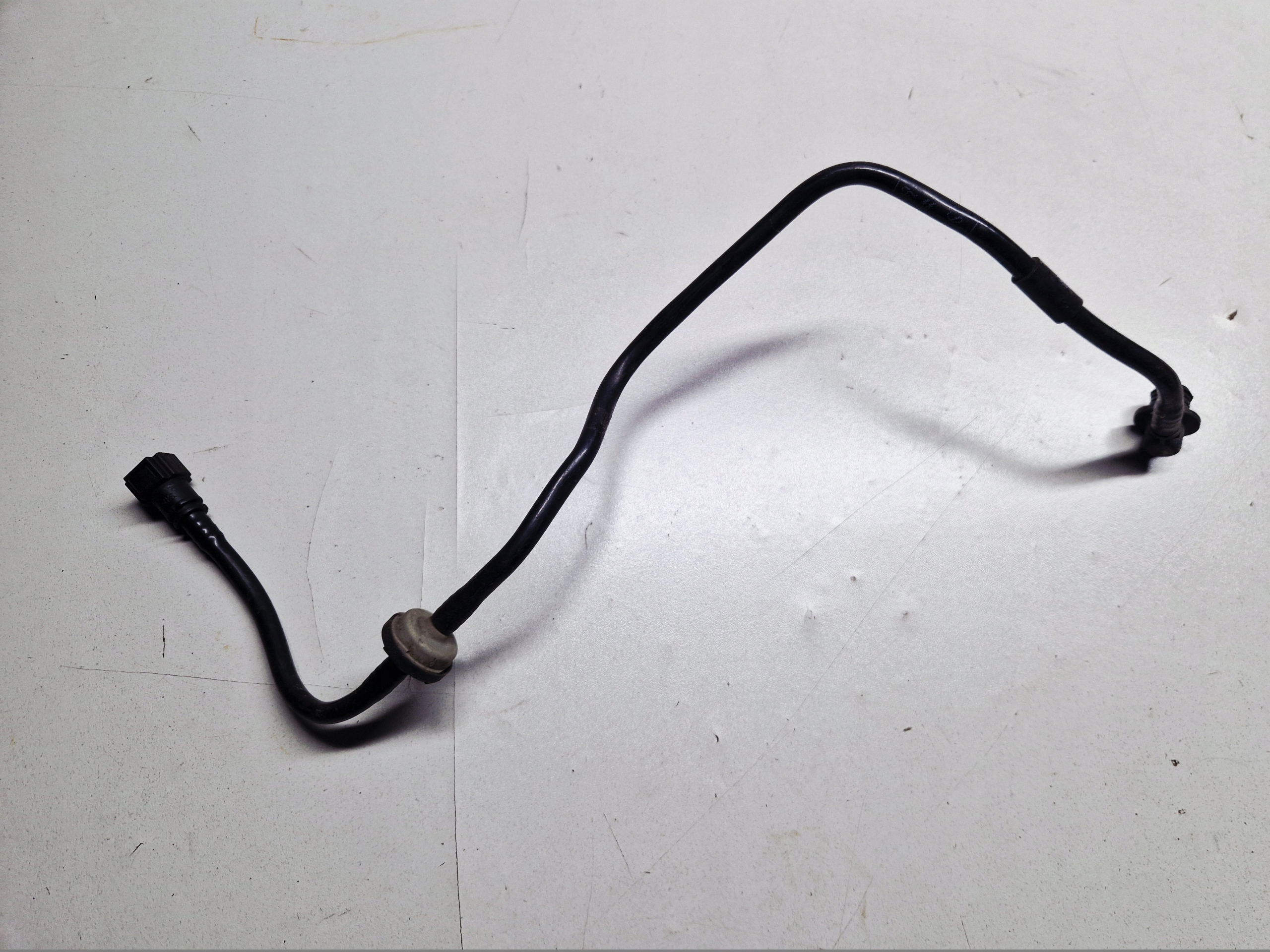 prijenos vakum serva 3S61-2420-AA FORD FIESTA MK6