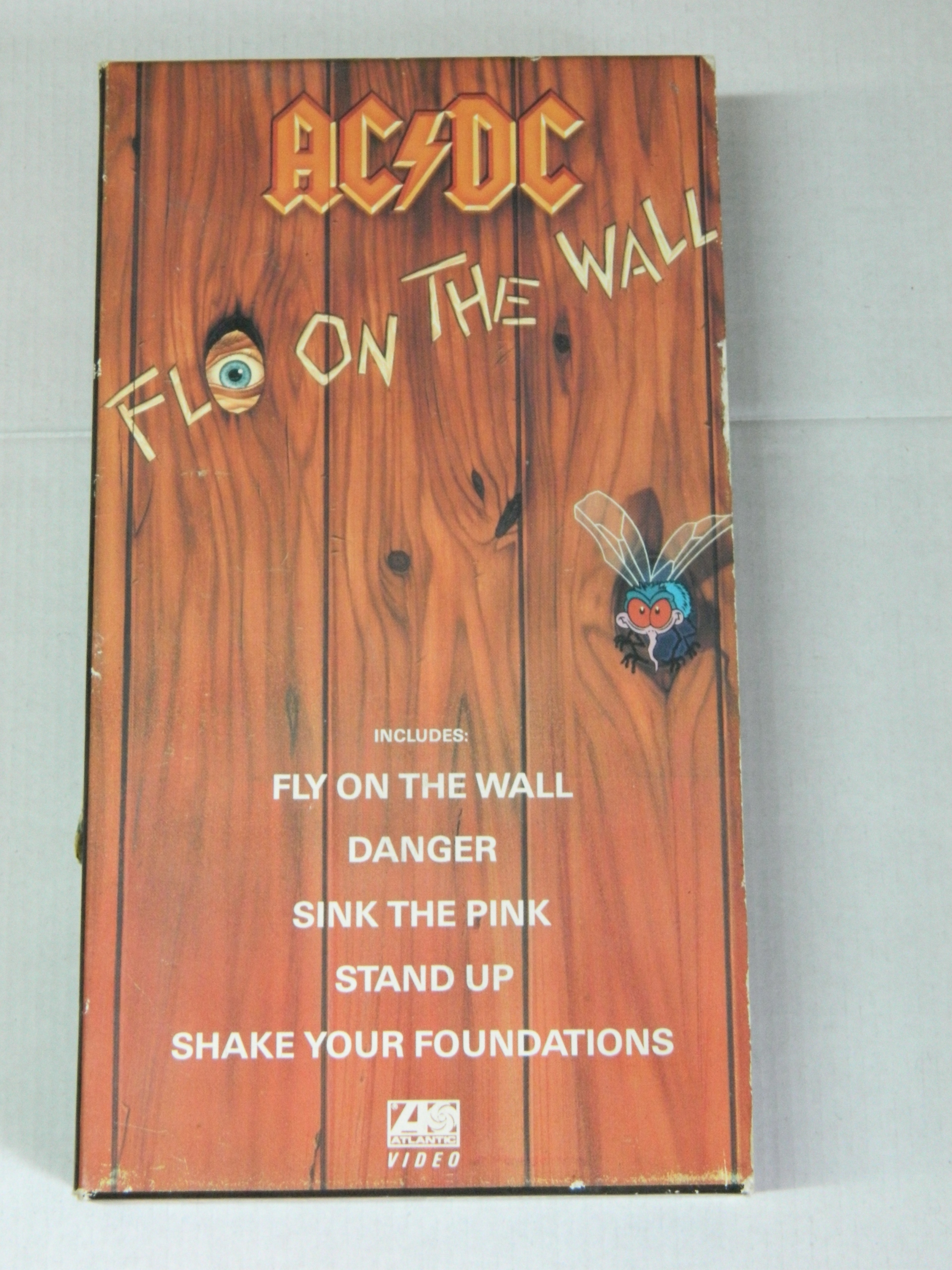 AC/DC Fly On The Wall VHS 13311501937 - Sklepy, Opinie, Ceny w Allegro.pl