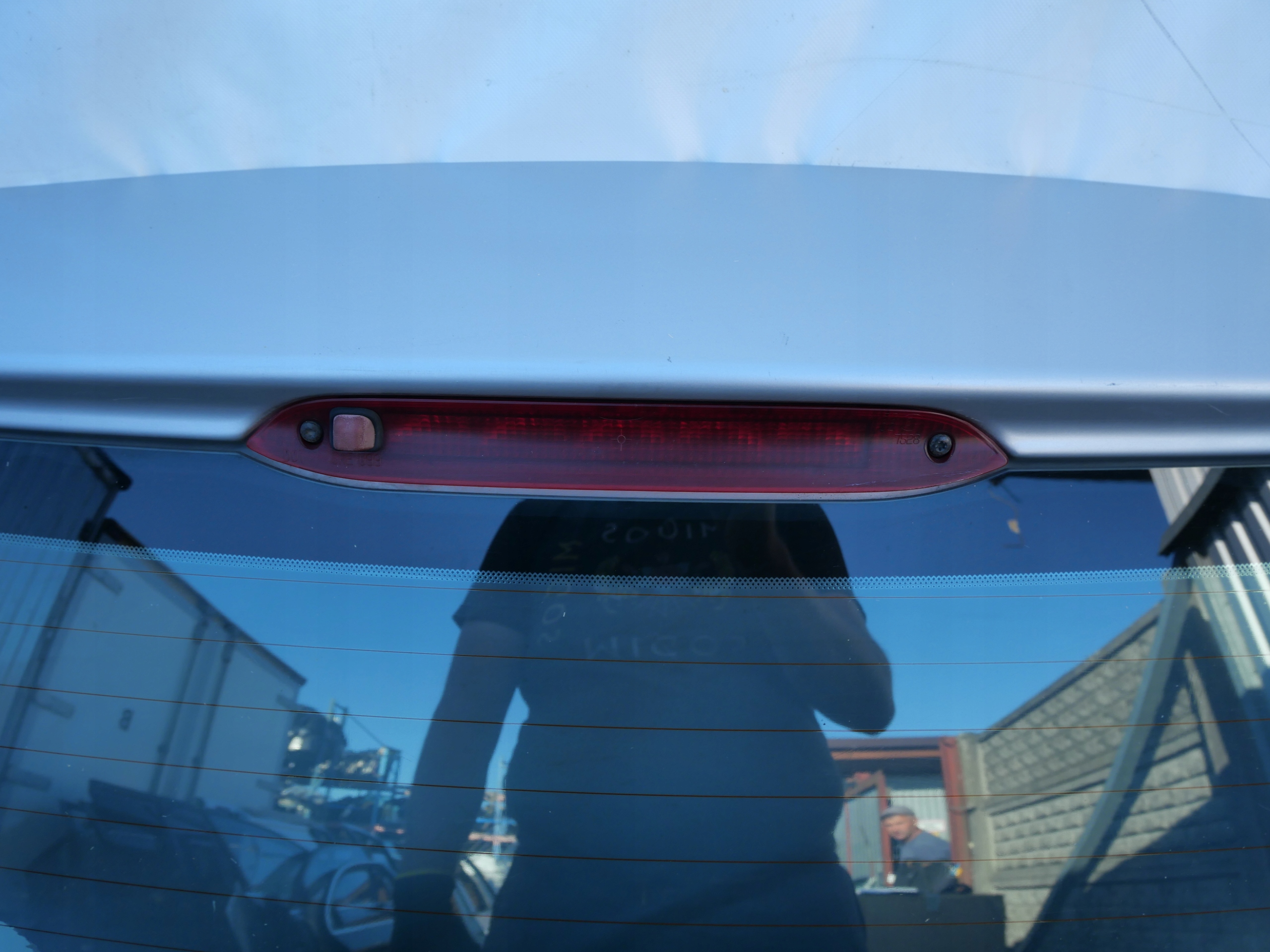 FORD FOCUS MK1 KOMBI trunk door boot