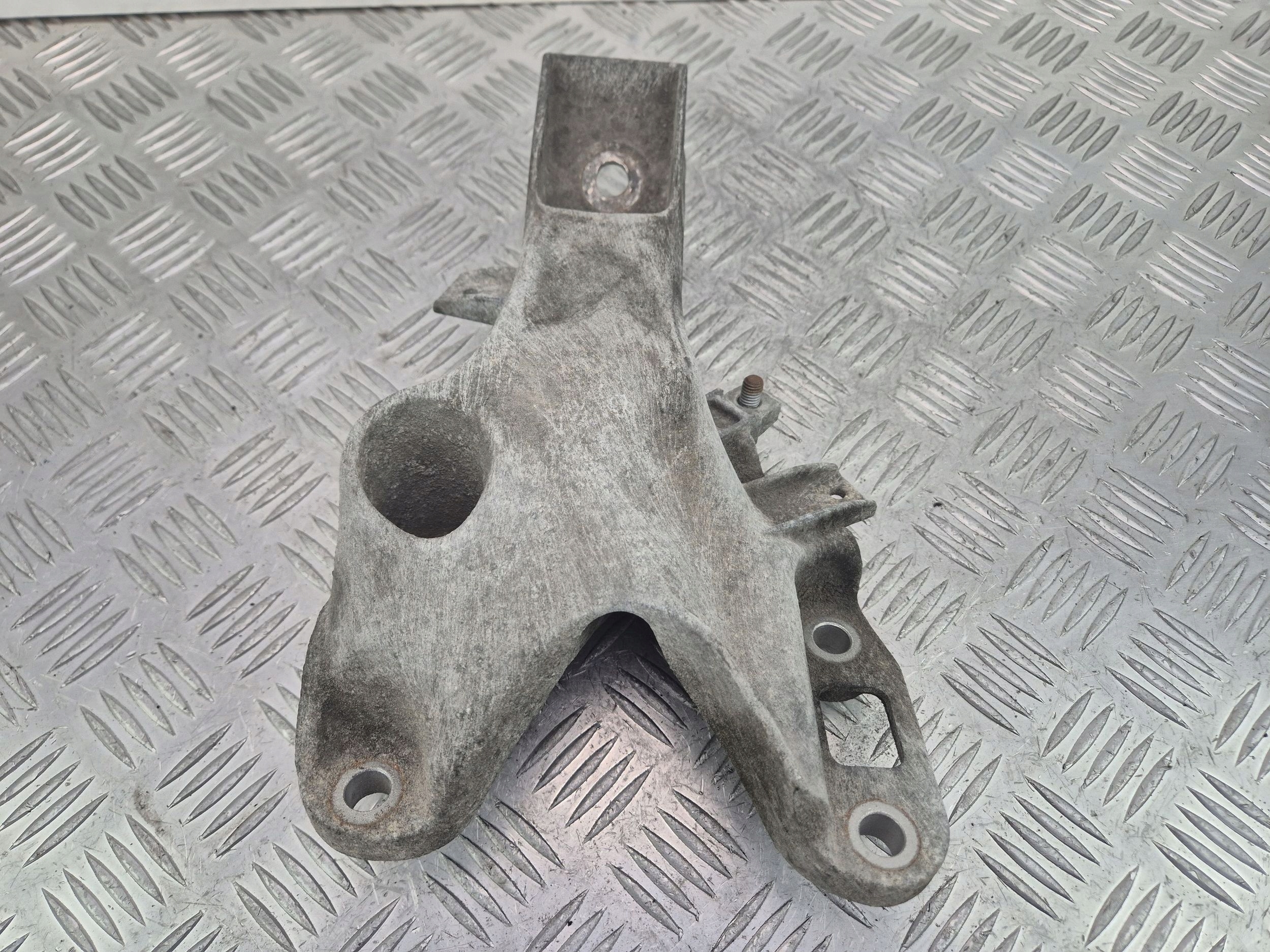 engine mount BMW X5 E70 35i 6778331 N55B30A
