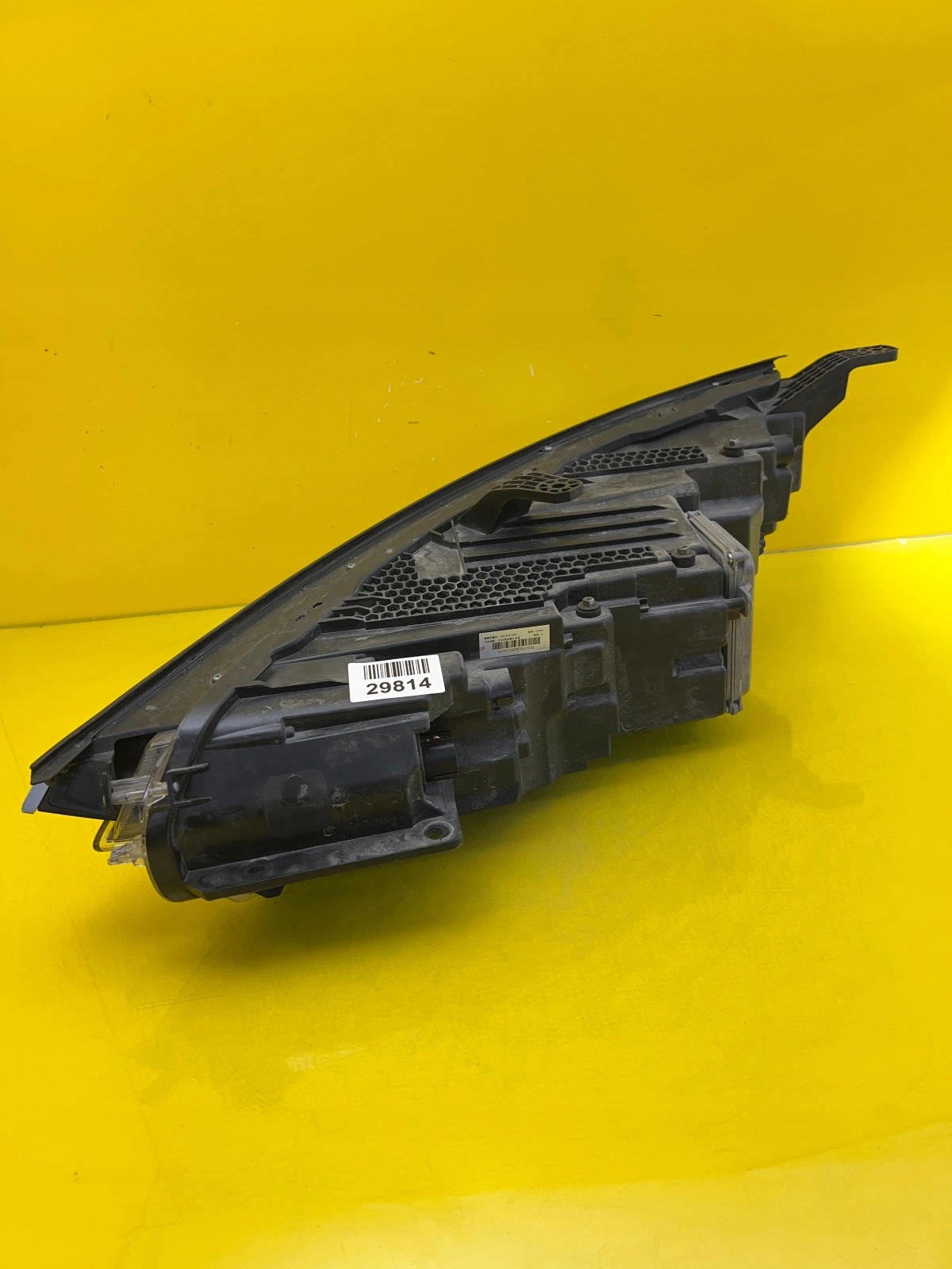 light right Byd Tang Full Led STE-4121020C