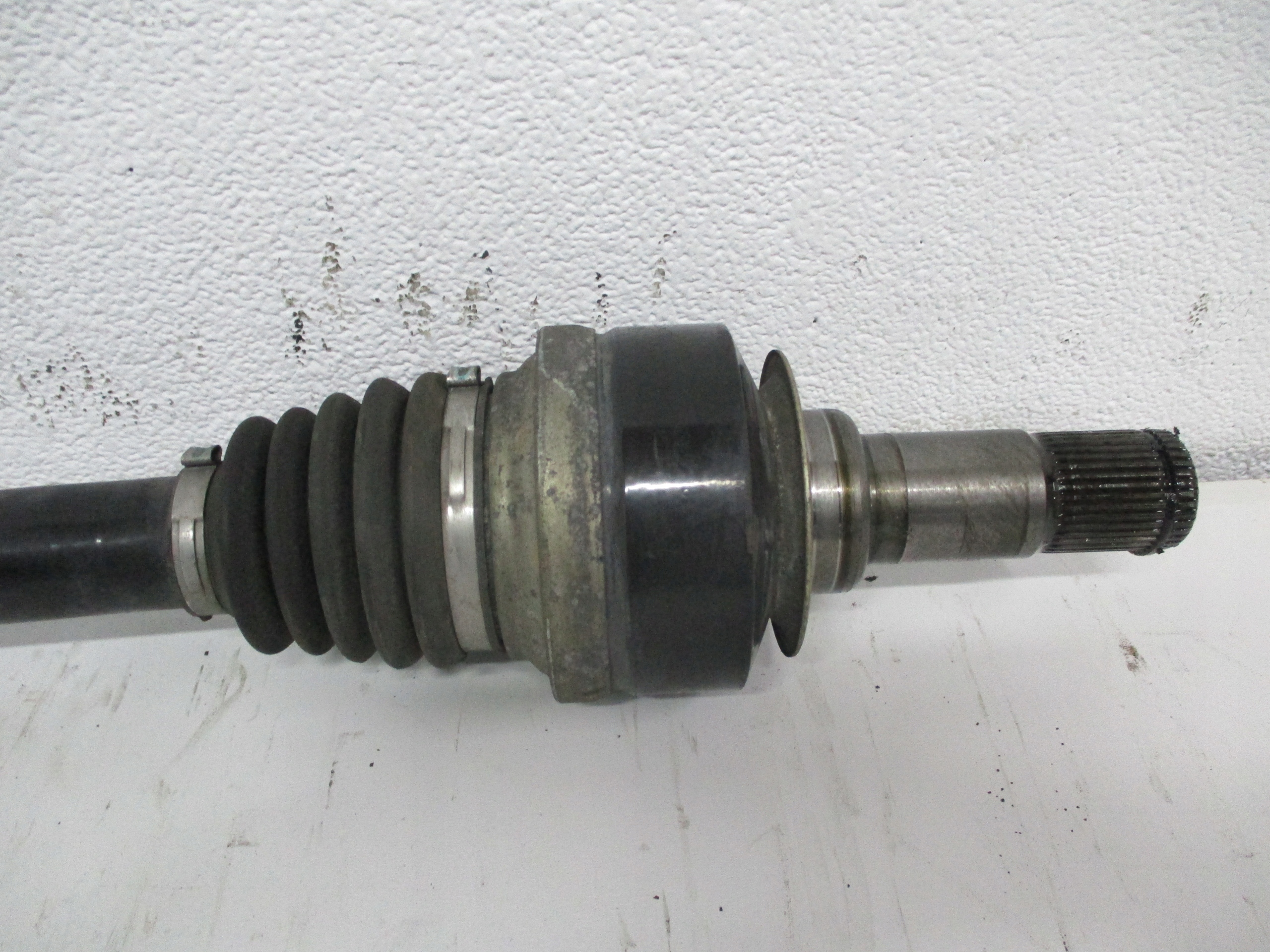 semi-axis left rear ALFA ROMEO GIULIA 2,2D 00505498510
