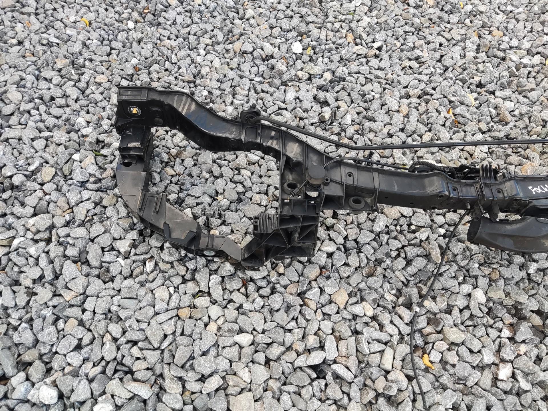 support panel for radiators pillar iron FORD FOCUS MK3 2010-2014 BM51-8B041-B