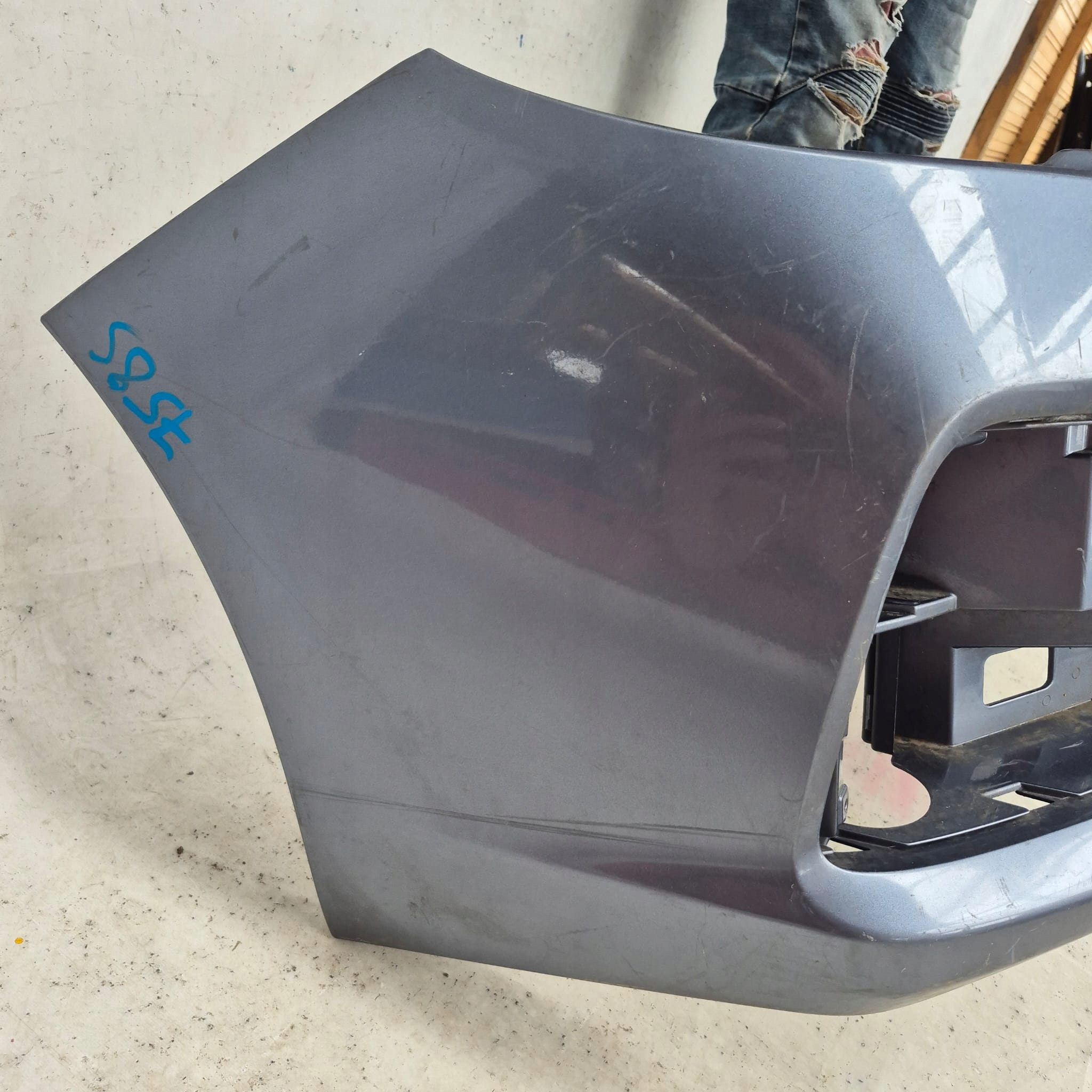 SUBARU LEVORG 14-17 bumper front front washer